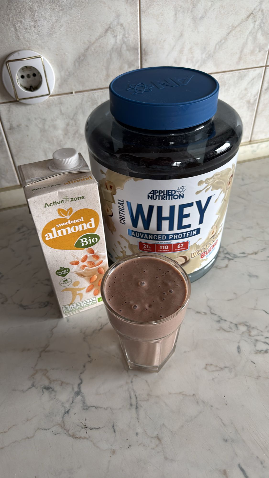 Protein Almond Shake