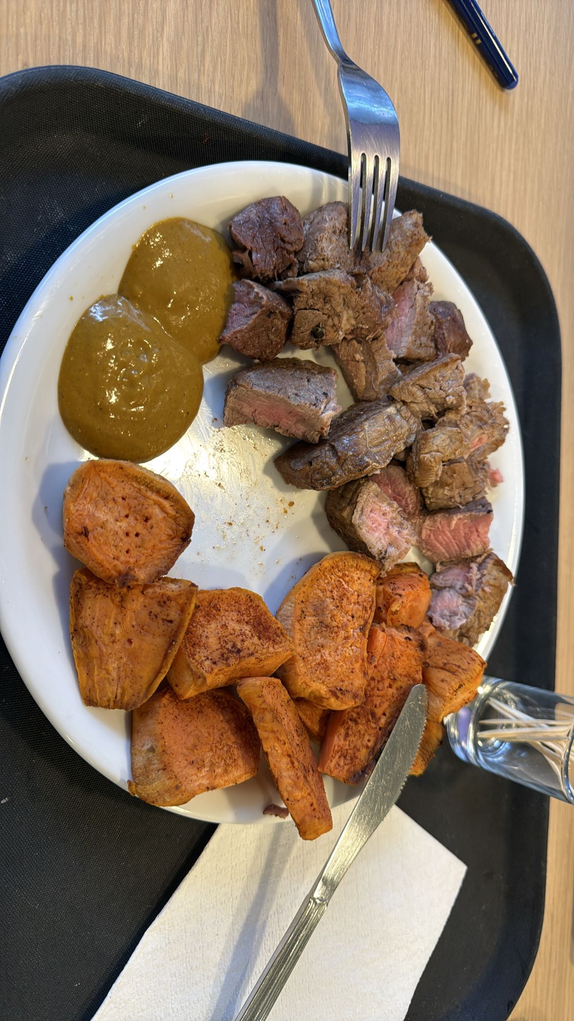 Μοσχαρίσιο φιλέτο με γλυκοπατάτα