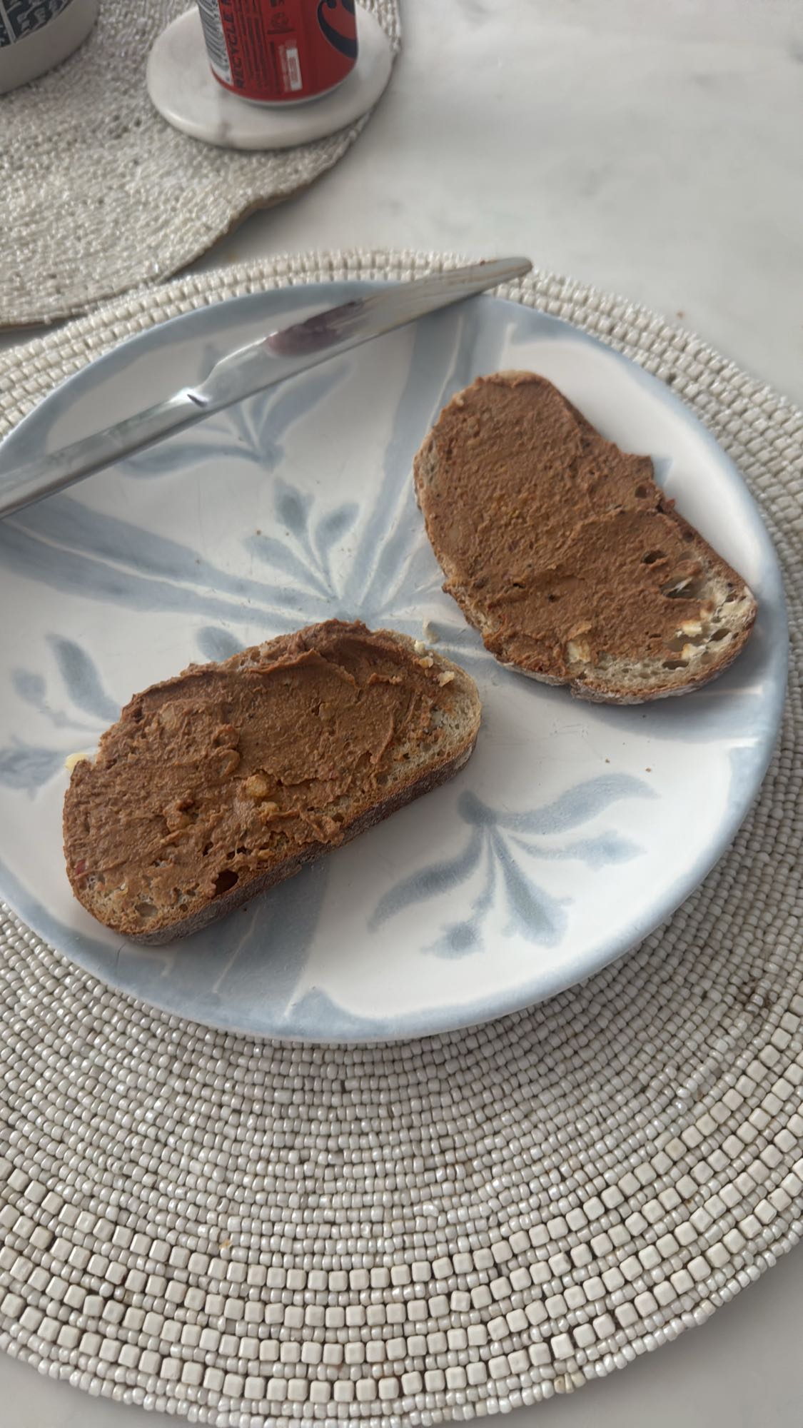 Brot mit Leberwurst