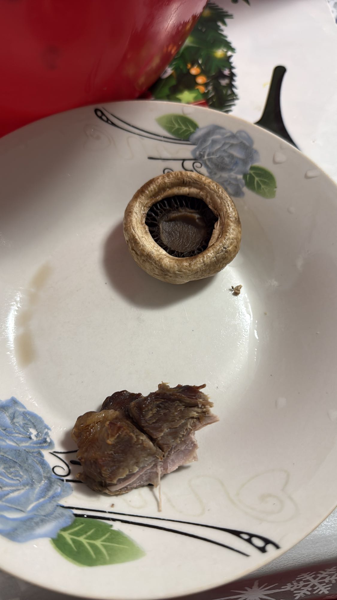 Ciupercă și carne fiartă