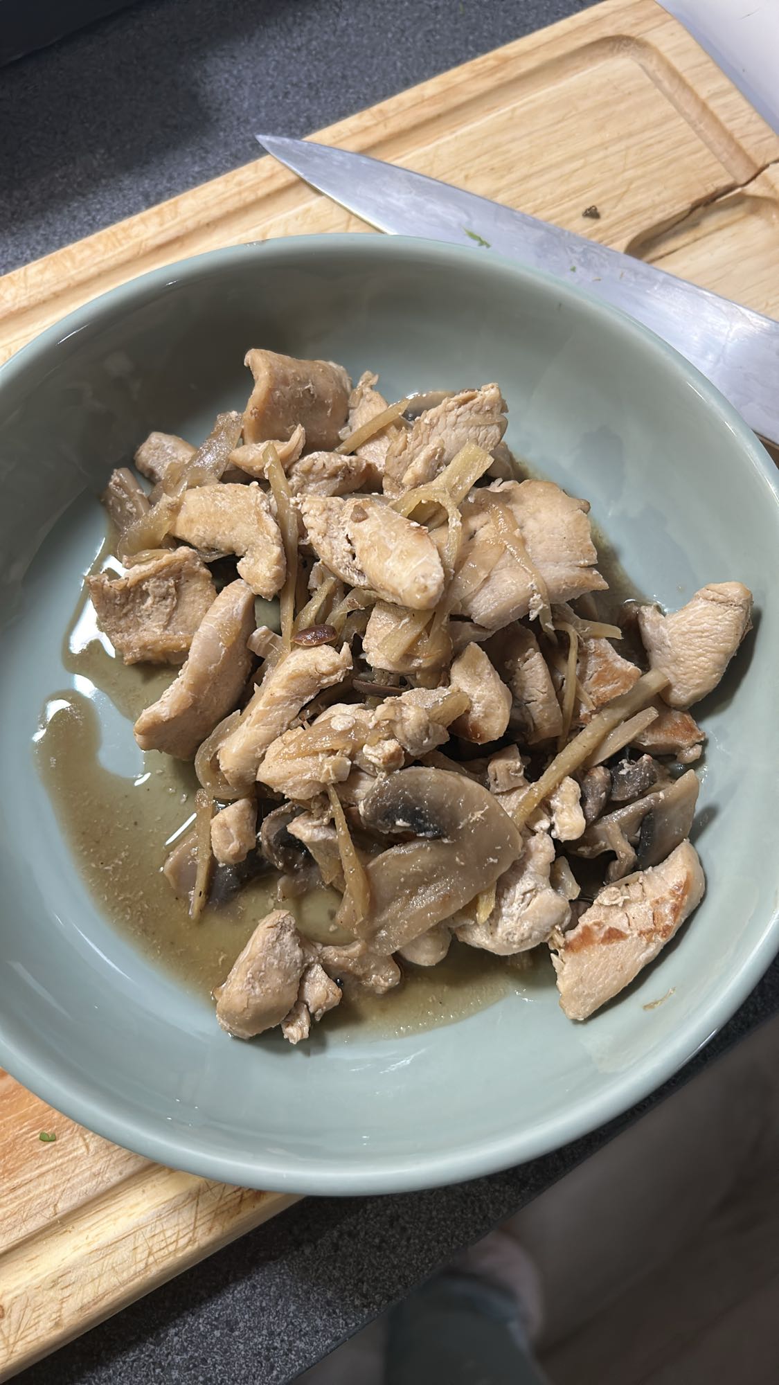 Kylling med sopp og ingefær