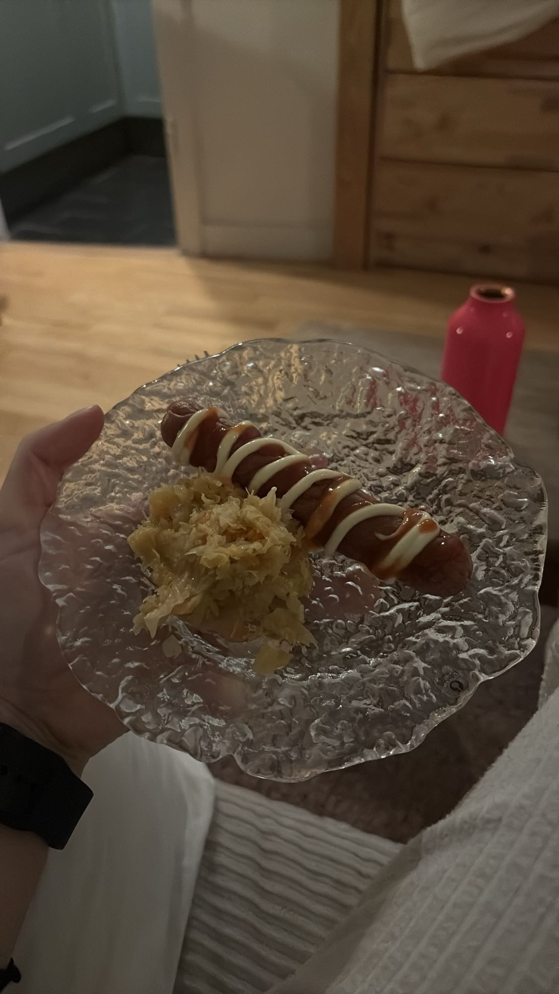 Korv med surkål och sås