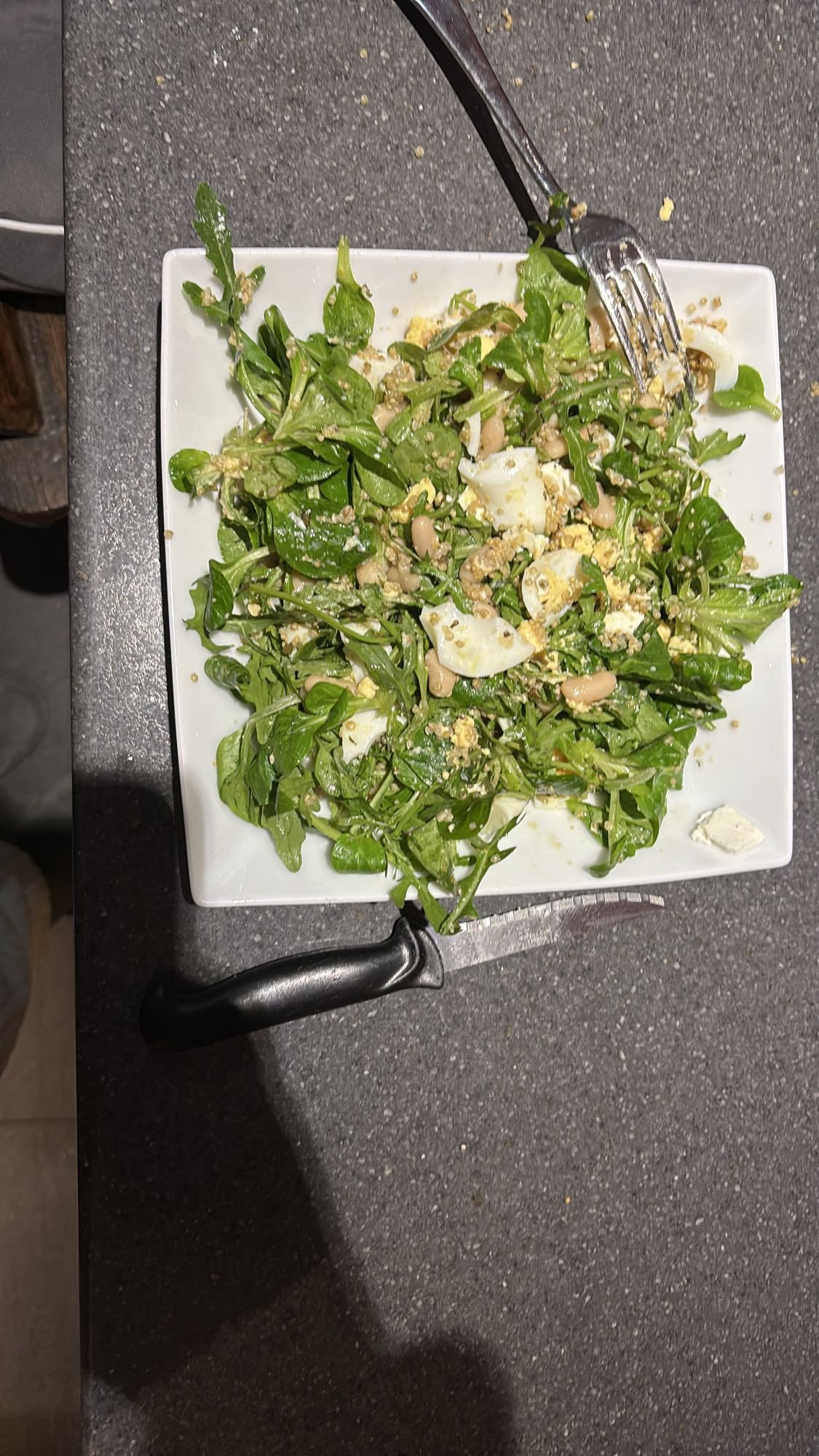 Salade verte œuf, haricots et quinoa