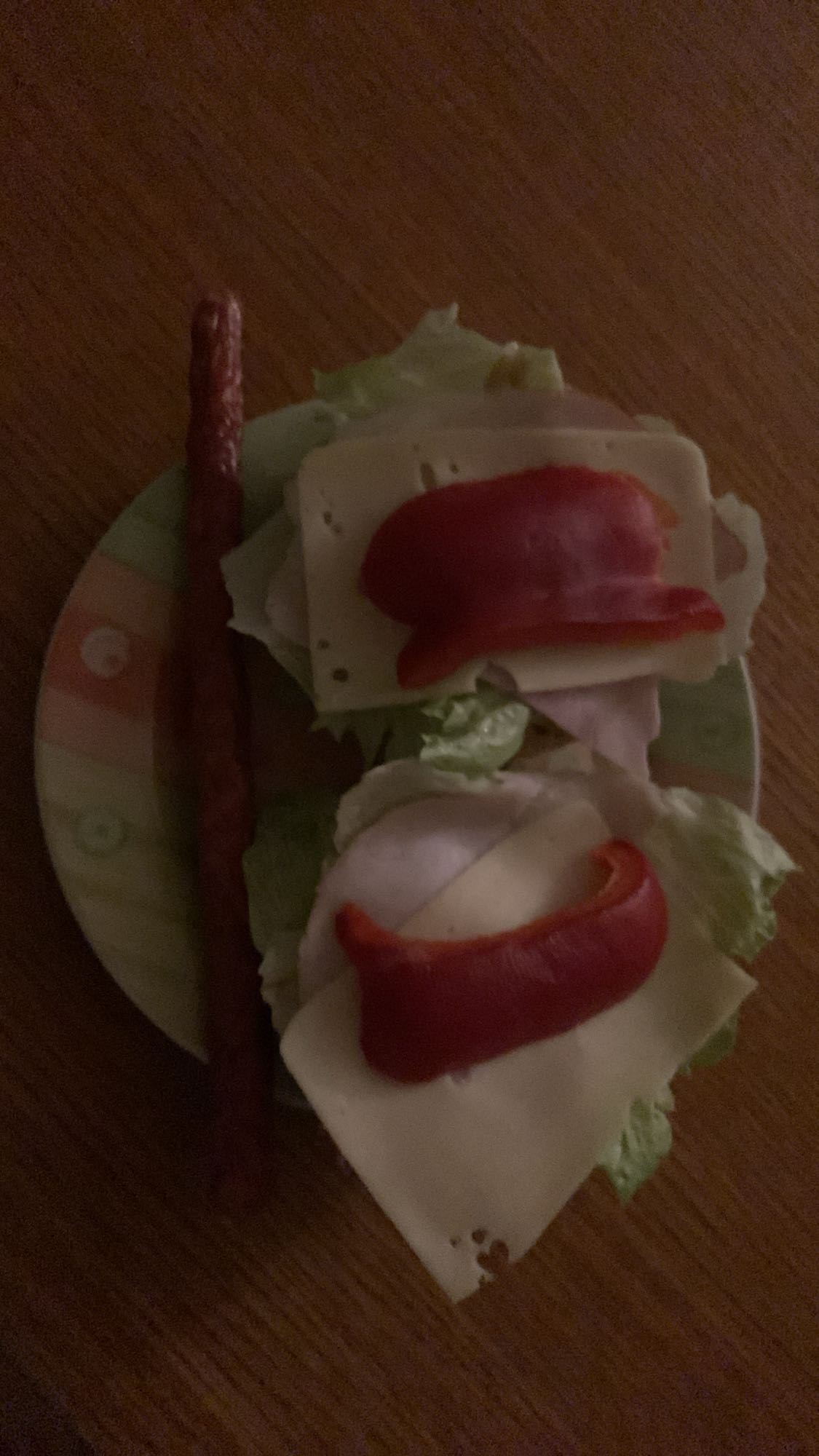 Sałatkowe roladki z serem