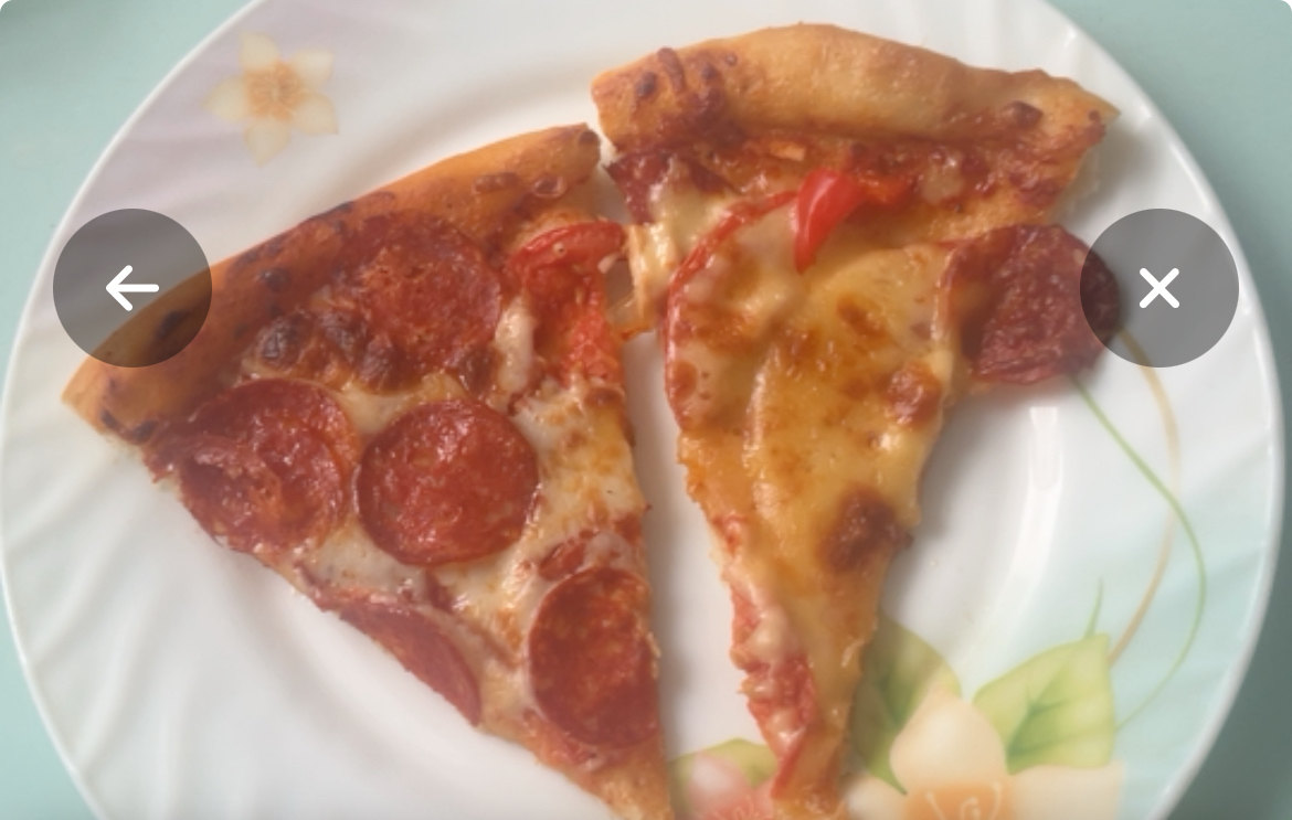 пицца с пепперони