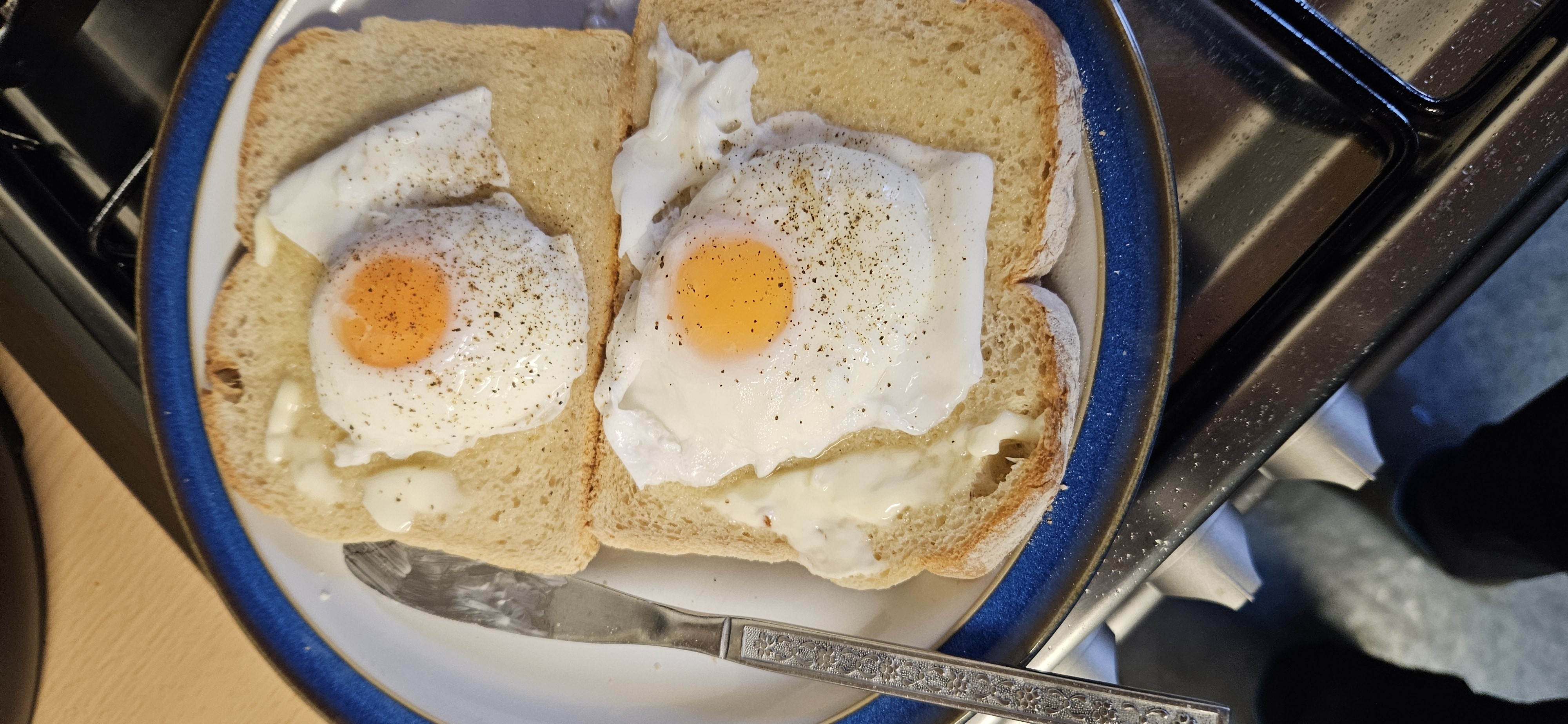 Eggs on Toast