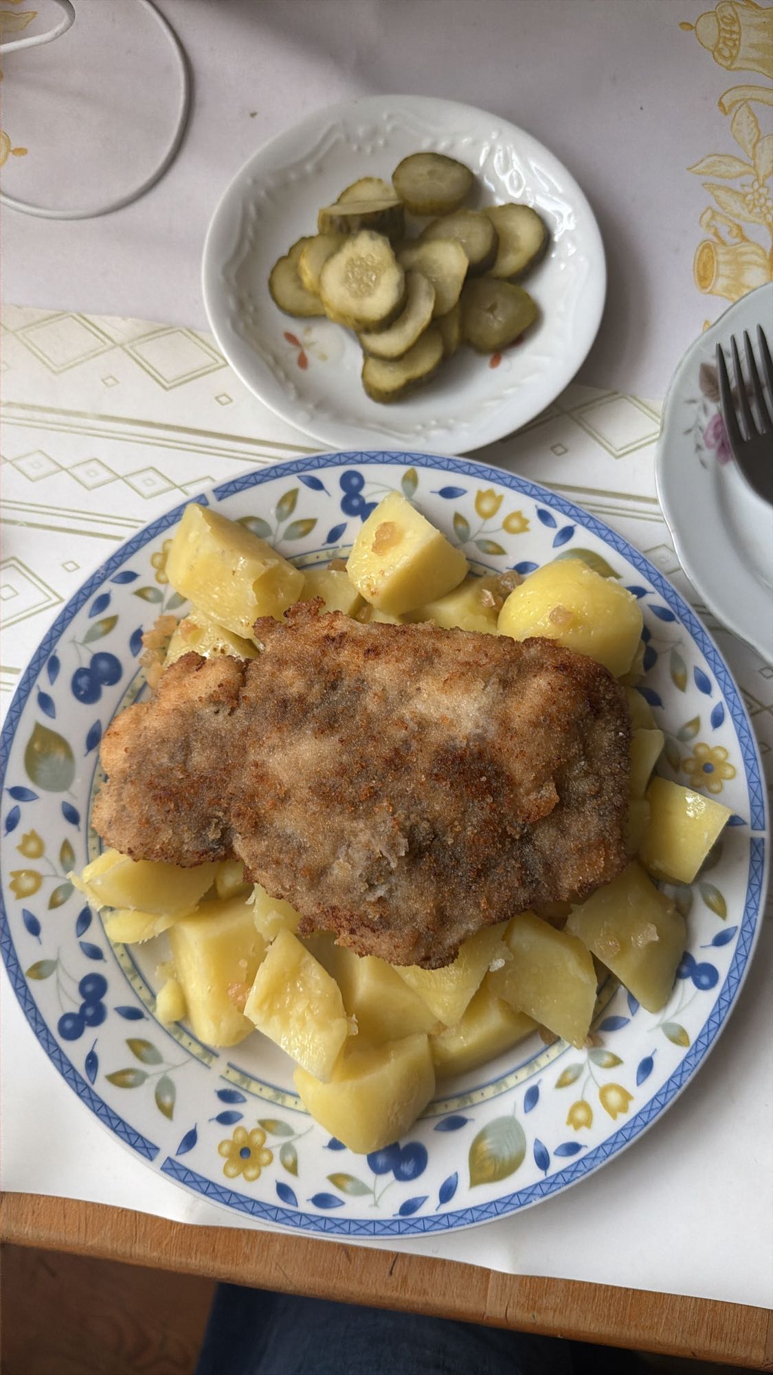 Kotlet schabowy z ziemniakami