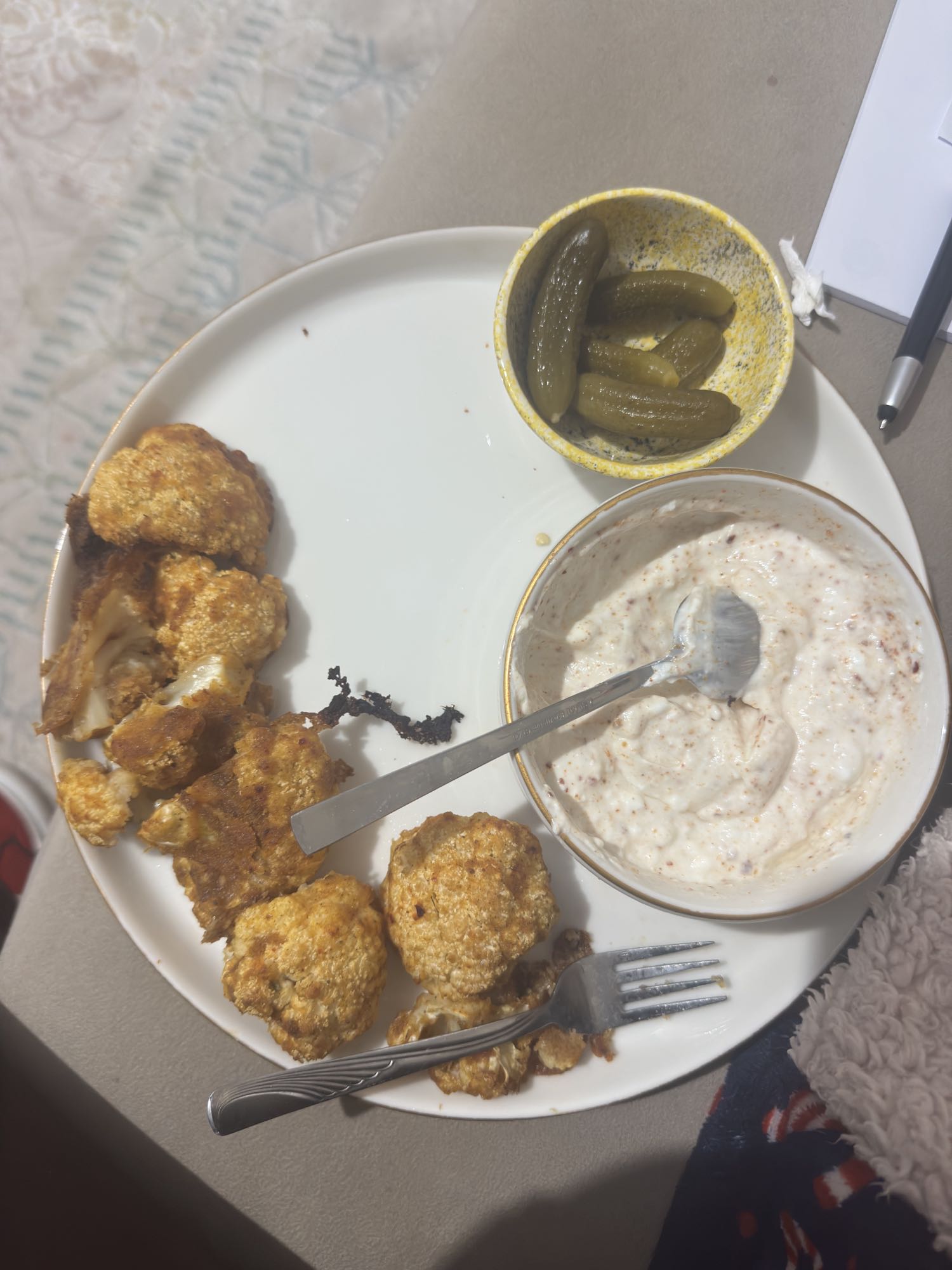 Karnabahar tabak ve yoğurt