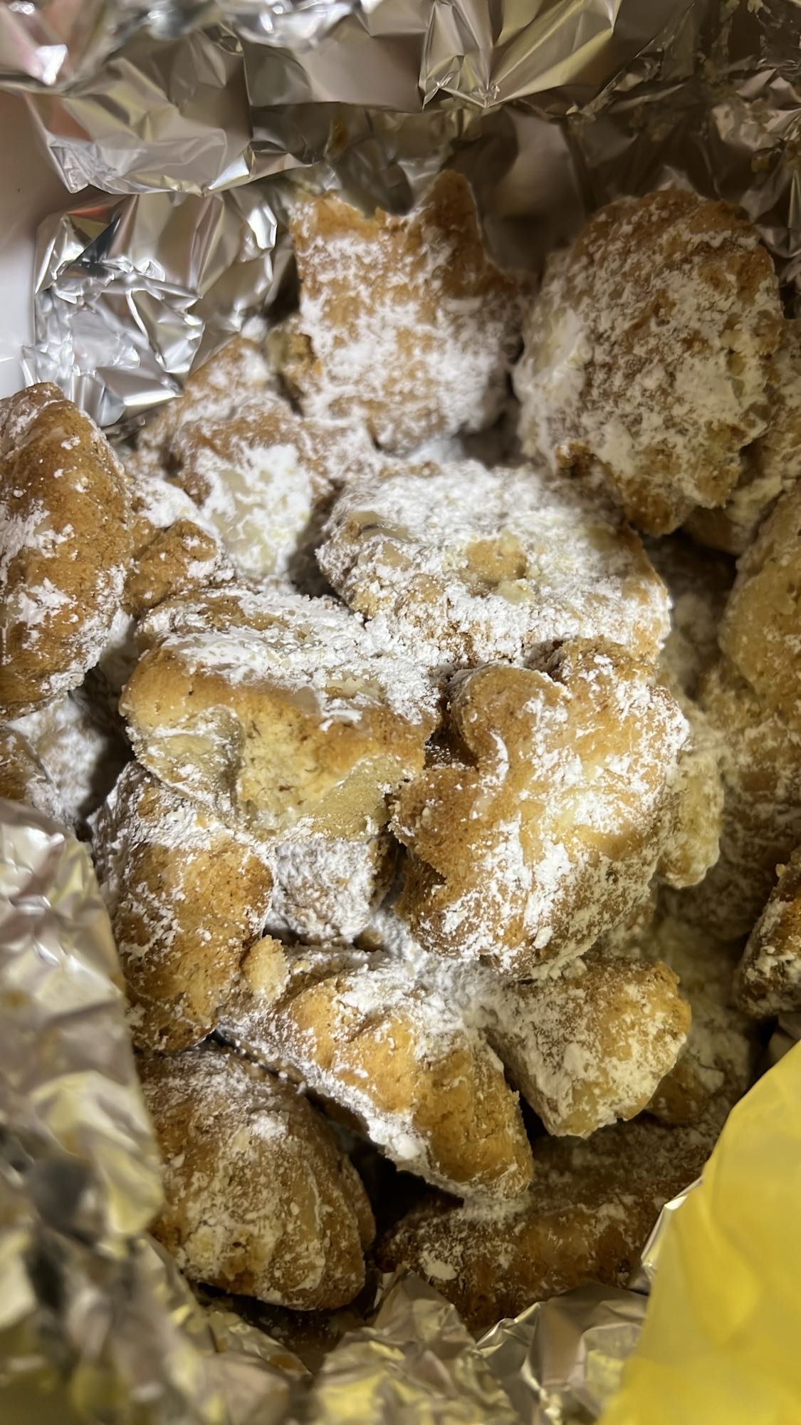 Bosnian Šapiće with walnuts