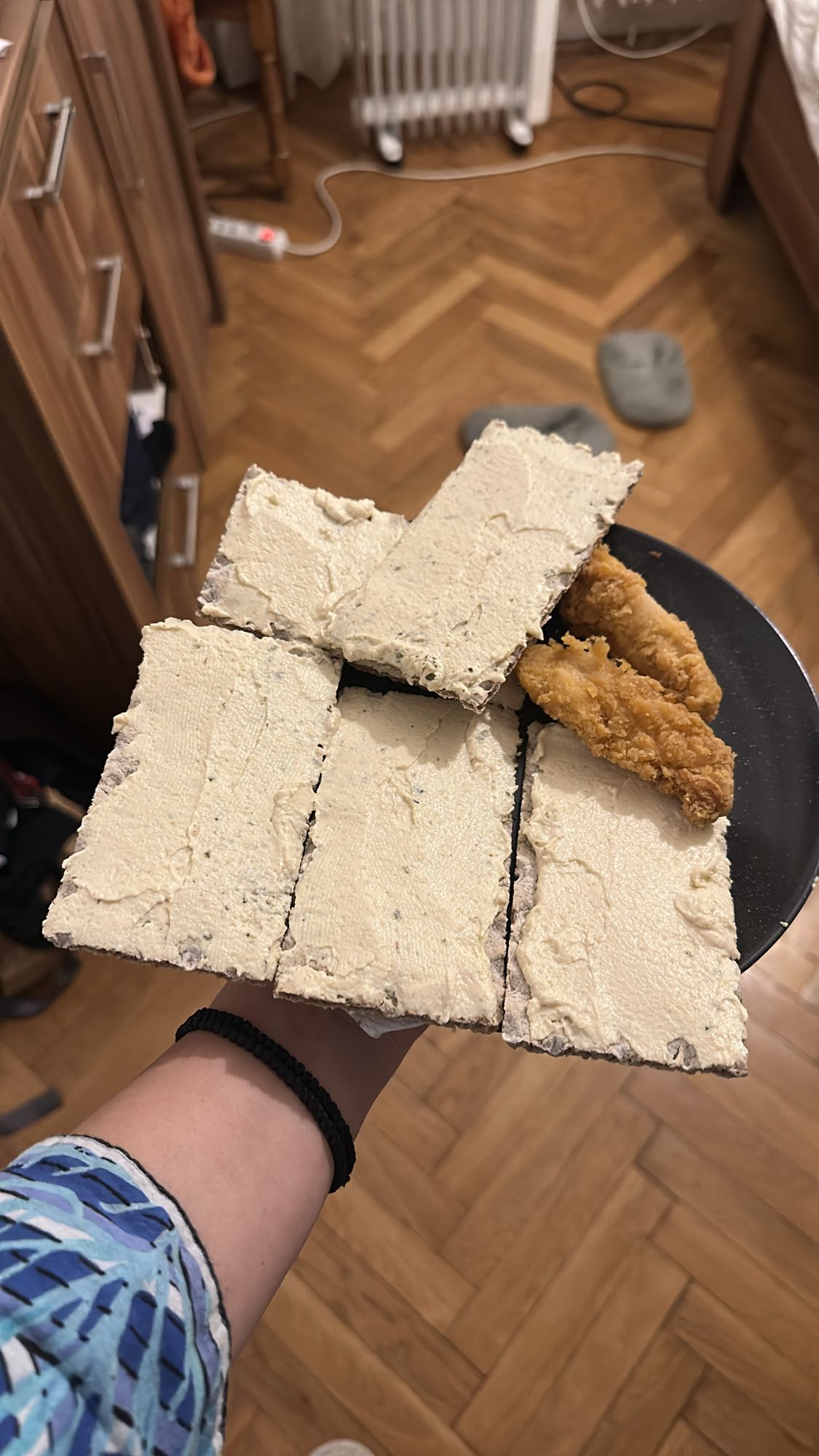 Crispbread with spread