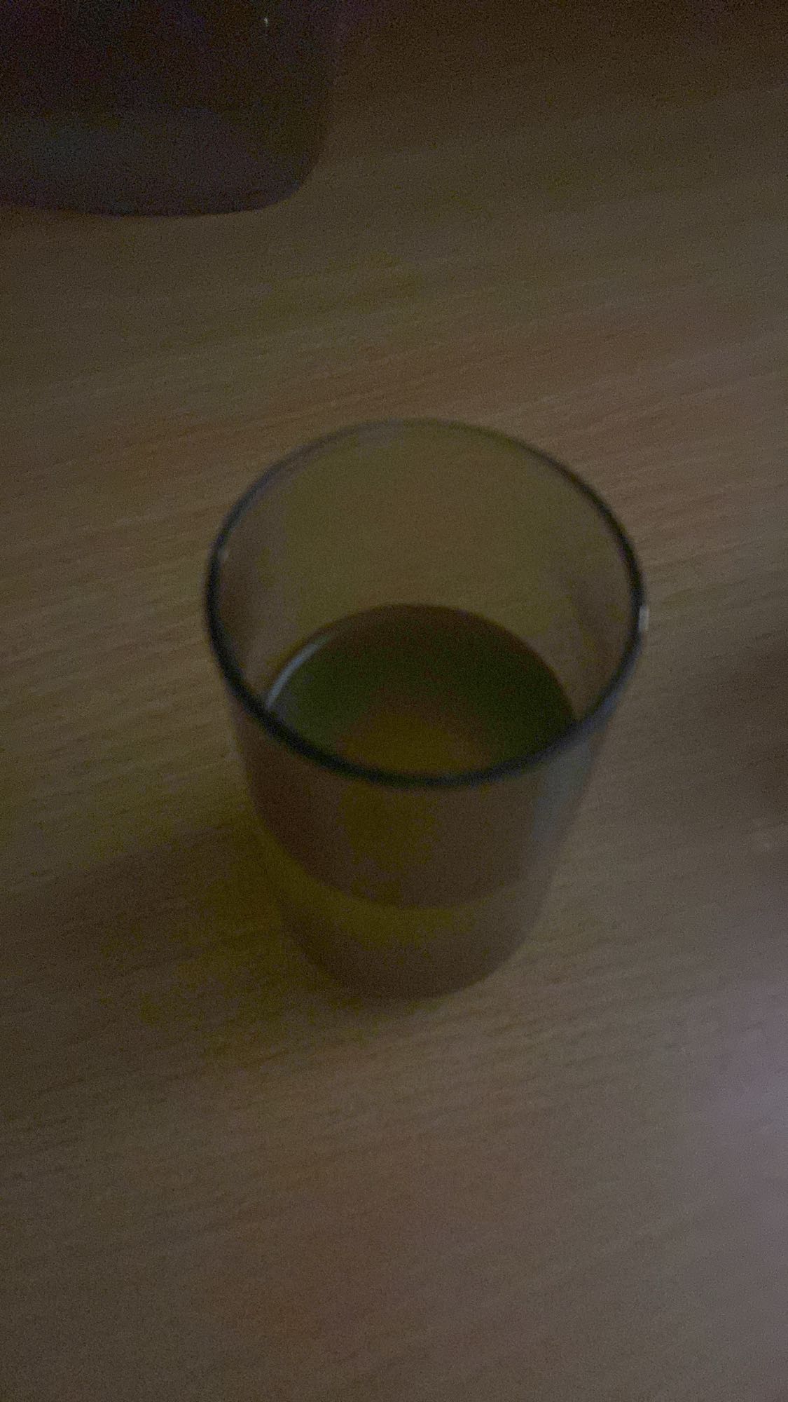 szklanka soku jabłkowego