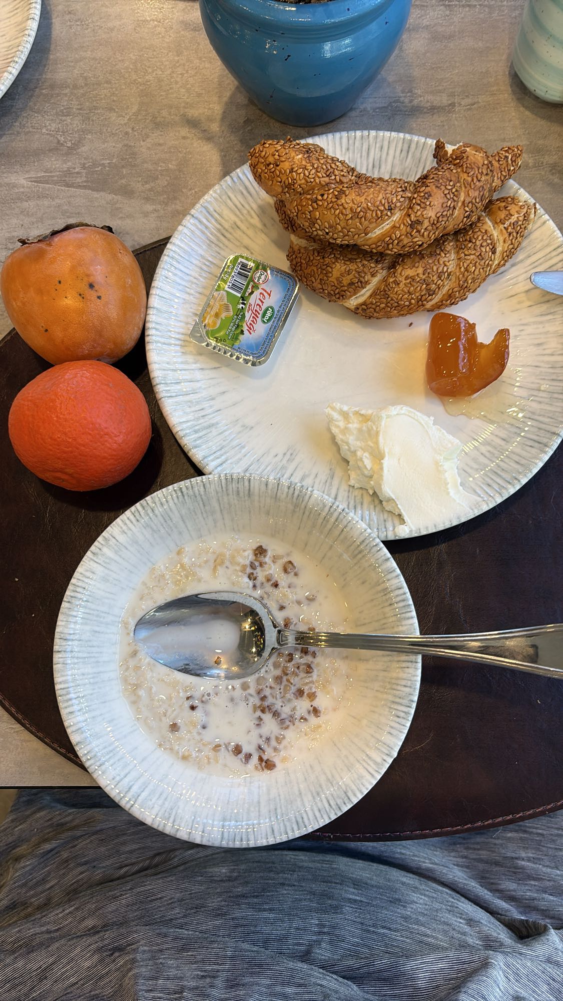 Breakfast with simit and fruit