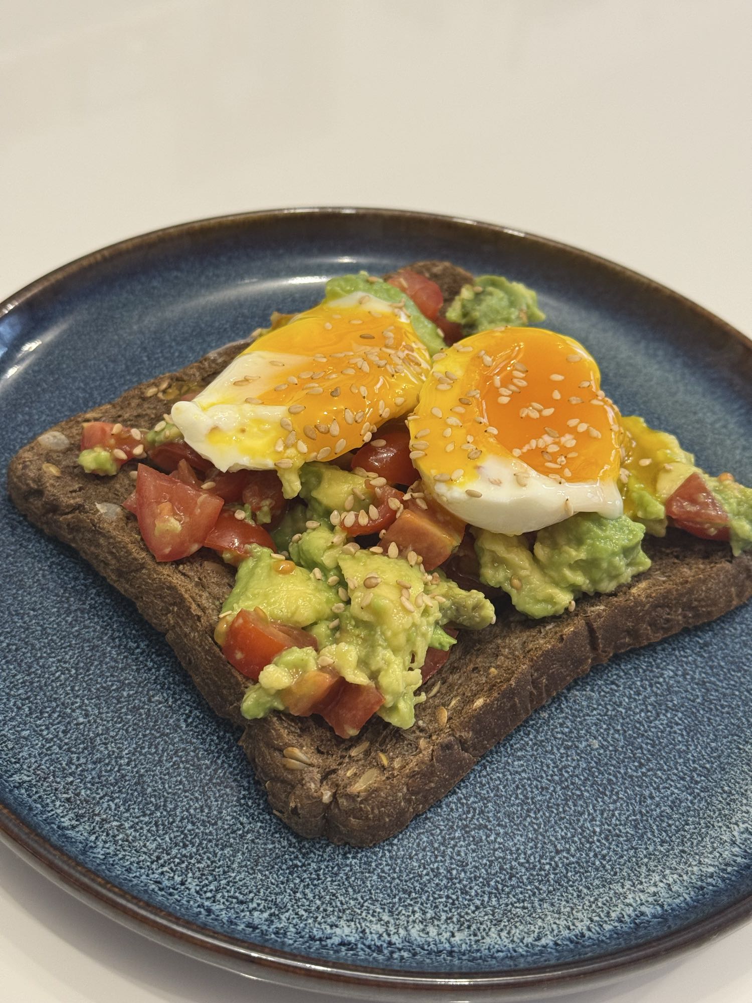 Toast avocat œuf