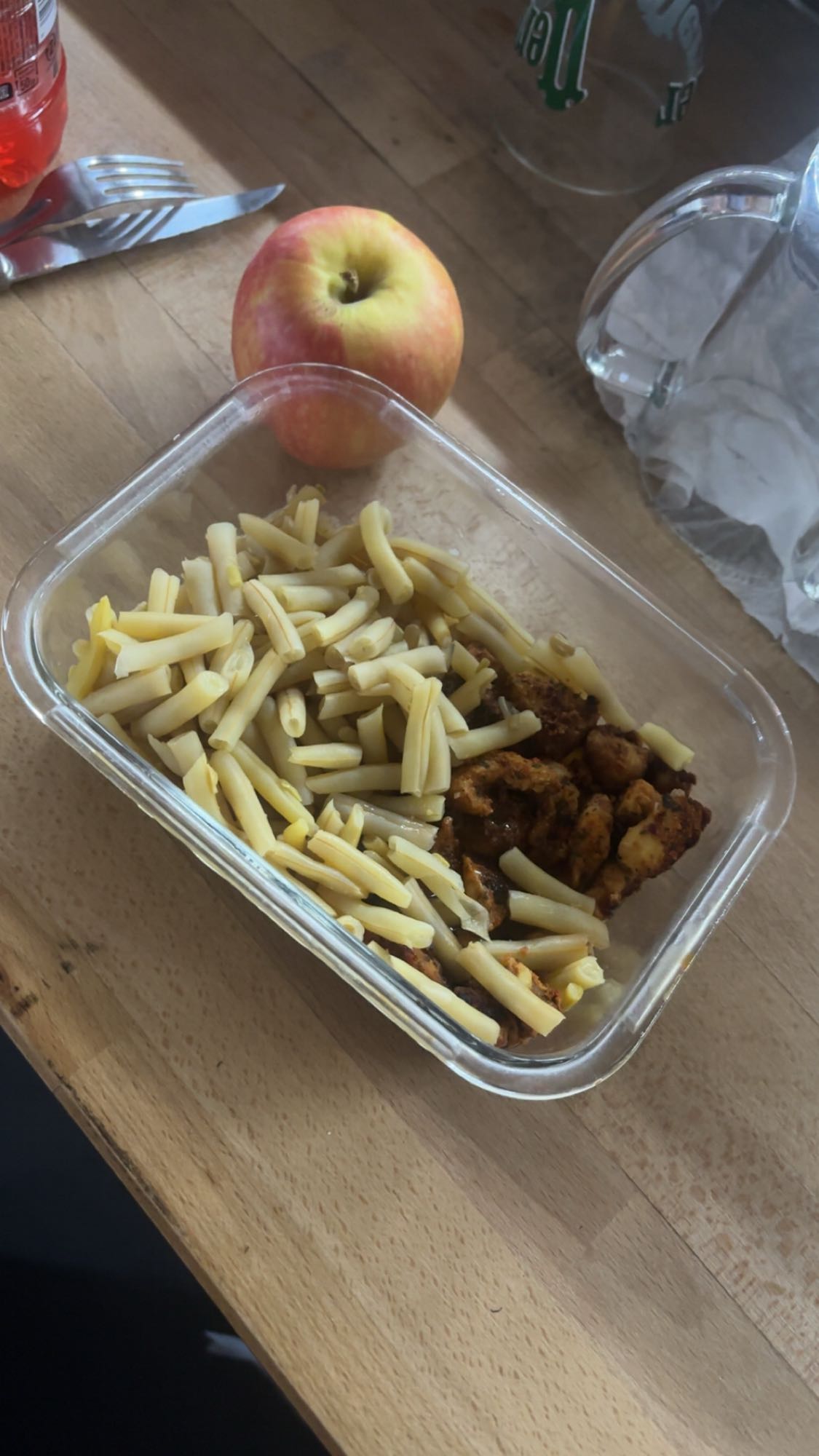 Poulet, haricots, pomme