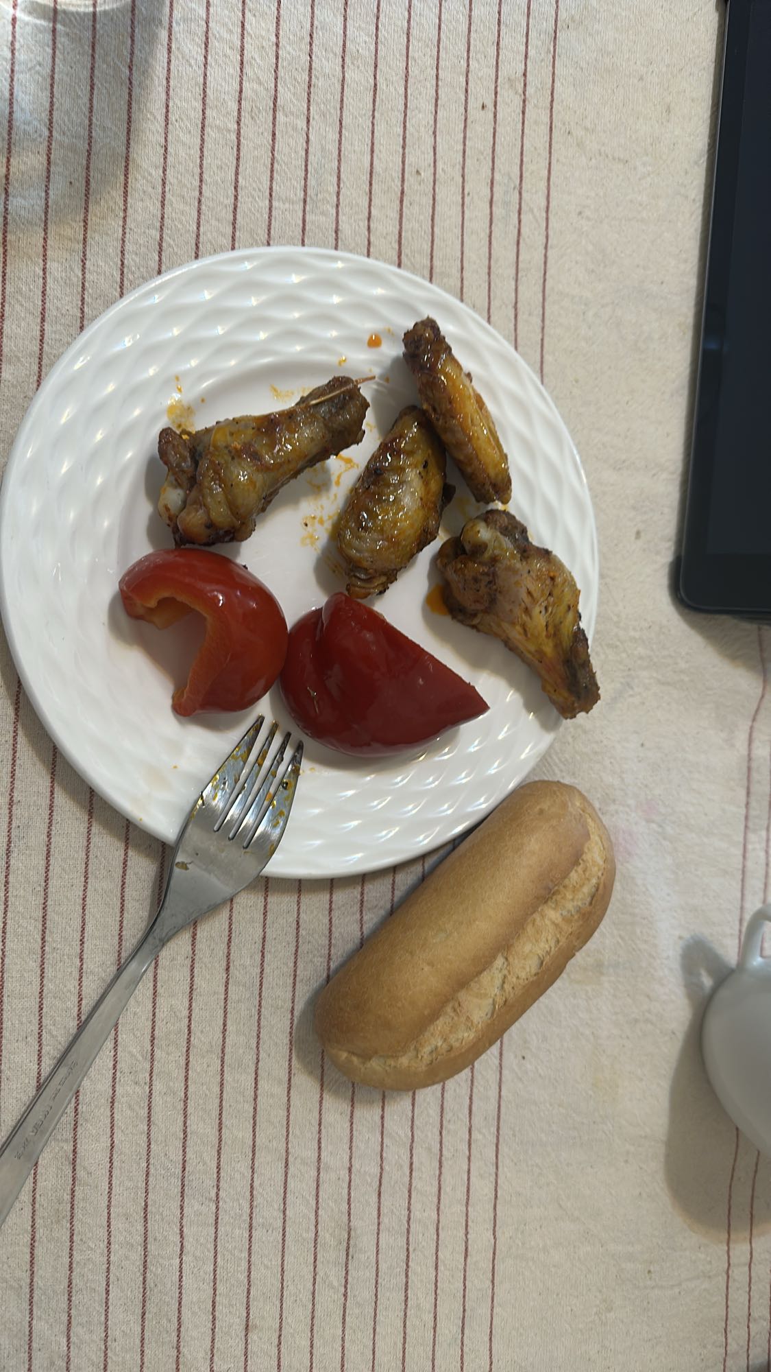 Chicken Wings & Bread