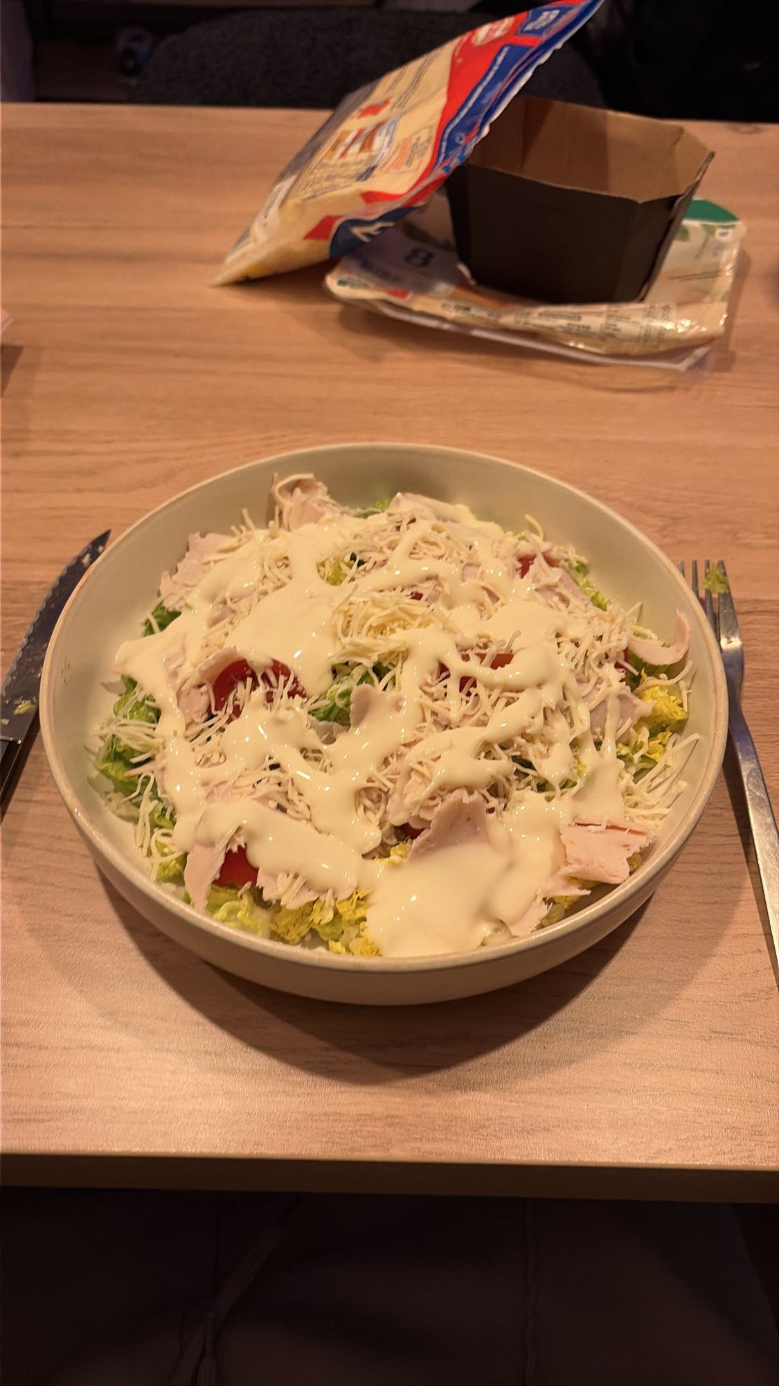 Salade poulet fromage