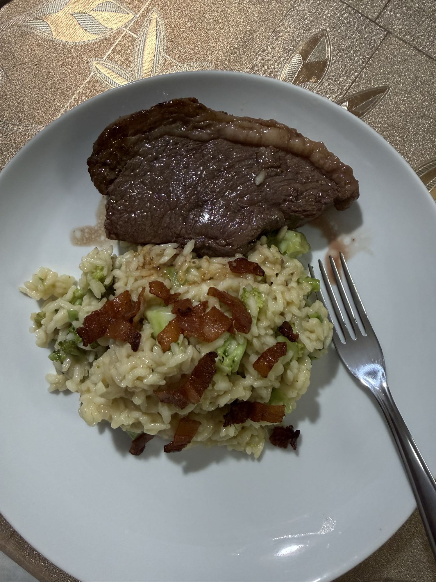 Arroz cremoso com carne