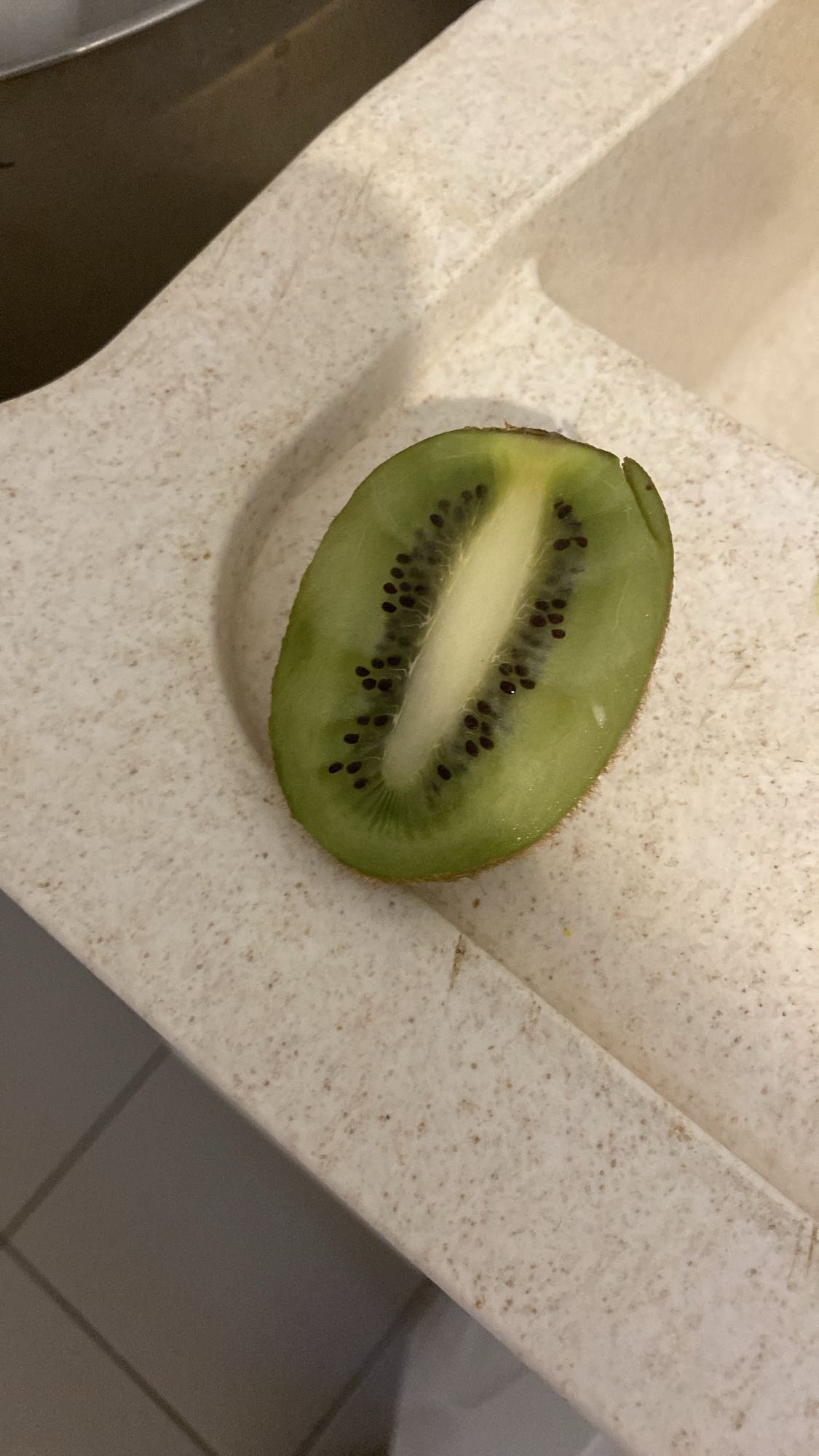 Demi-kiwi frais