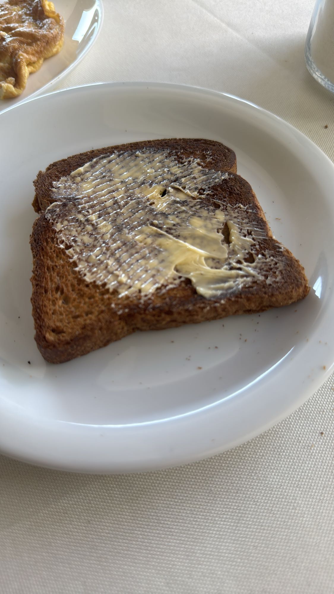 Torrada com manteiga