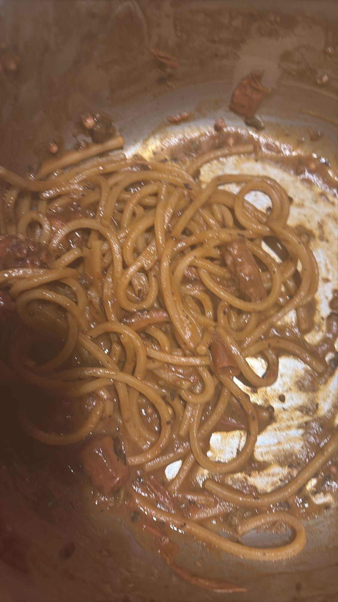 Spaghetti with tomato sauce