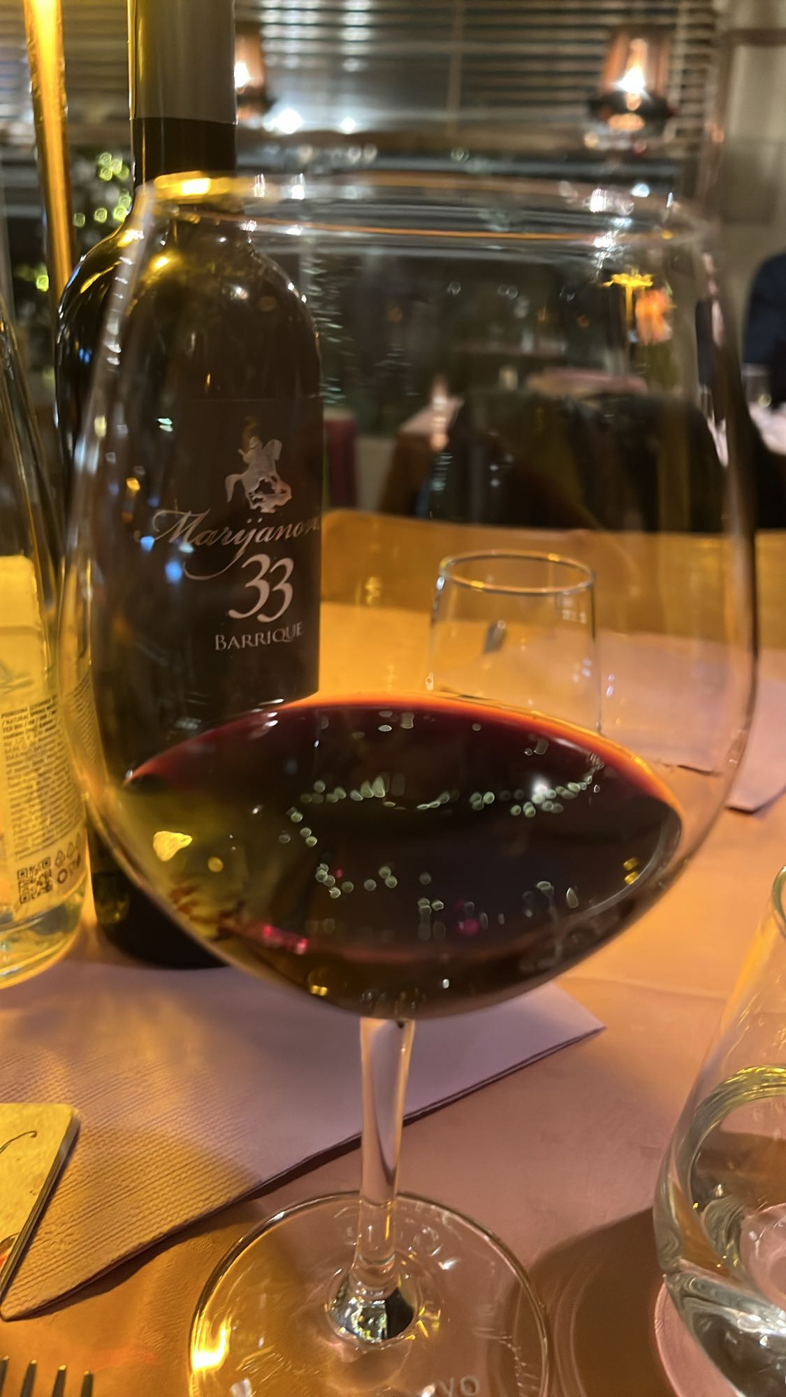 Red wine glass