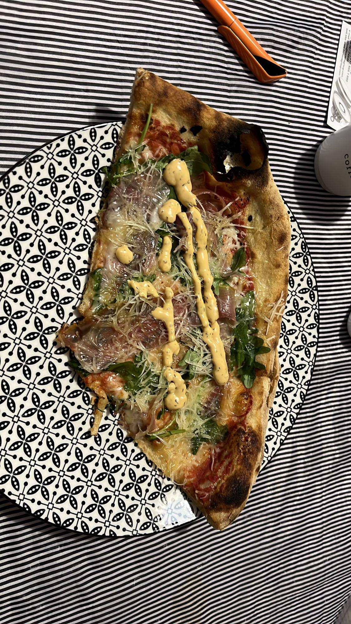 Пица с прошуто и рукола