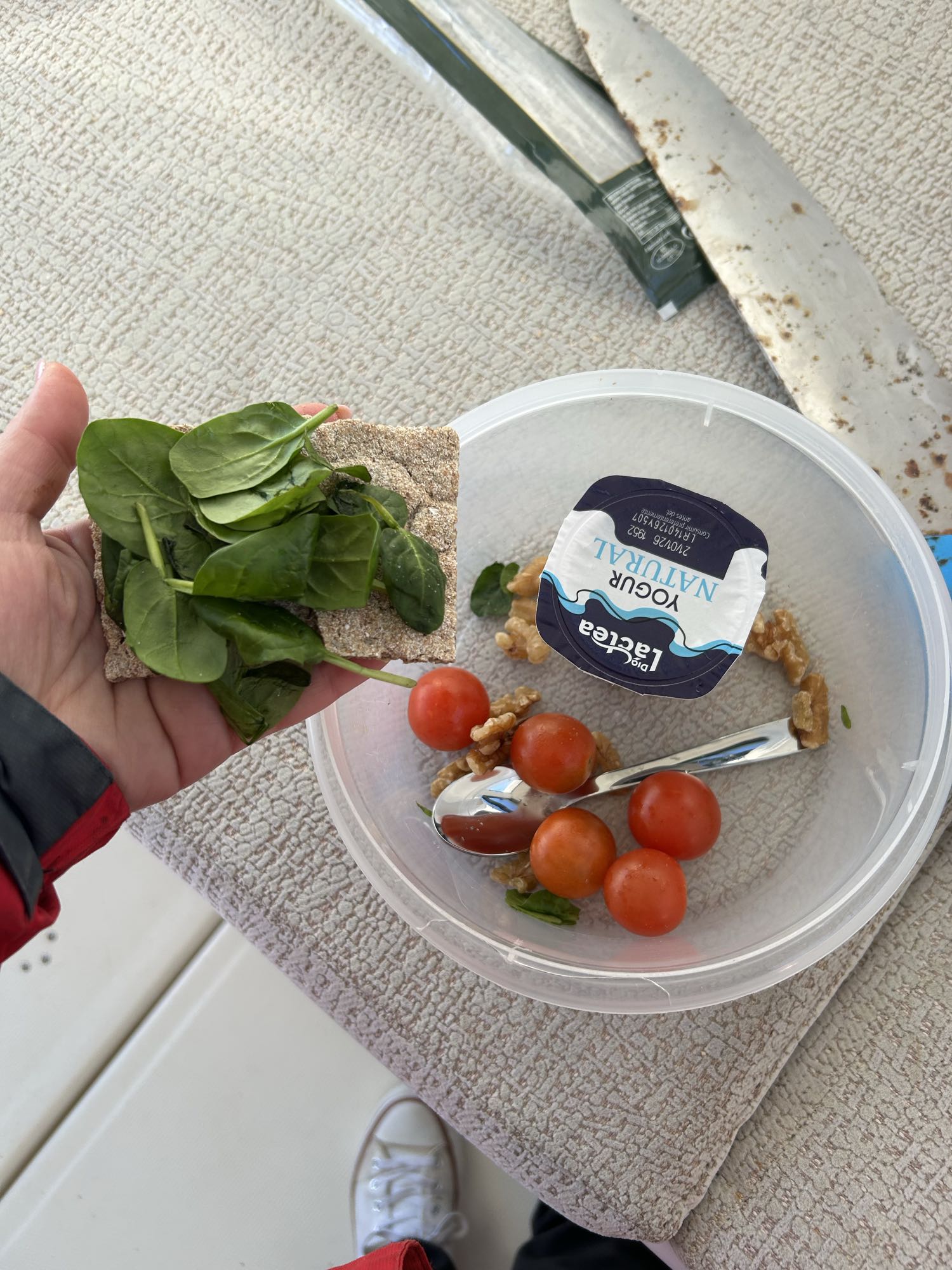 Ensalada ligera con yogur