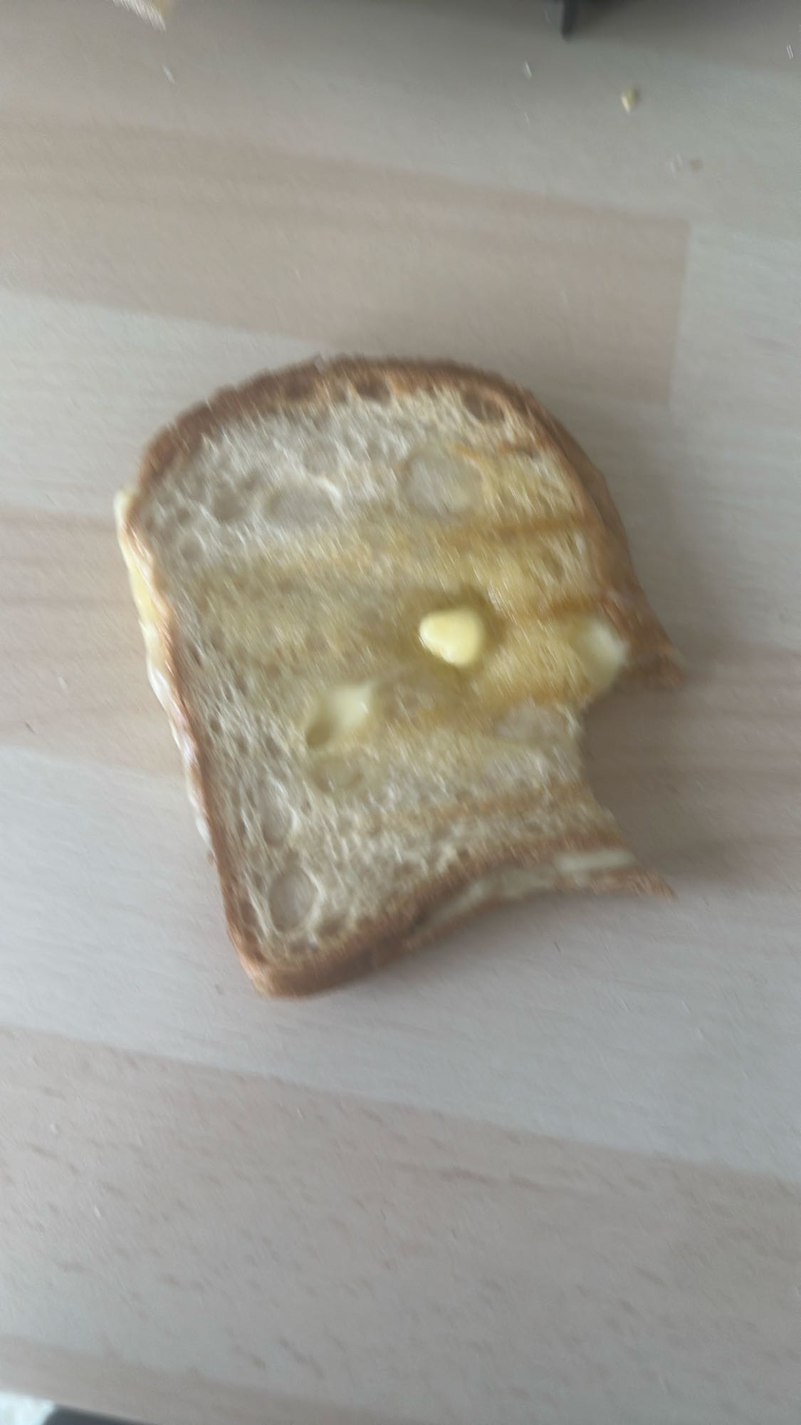Tost ekmeği ve peynir