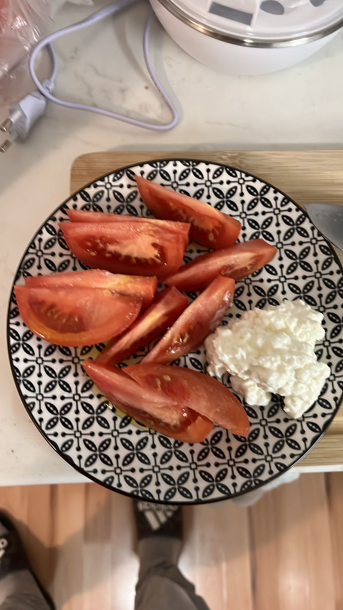 Домат с извара