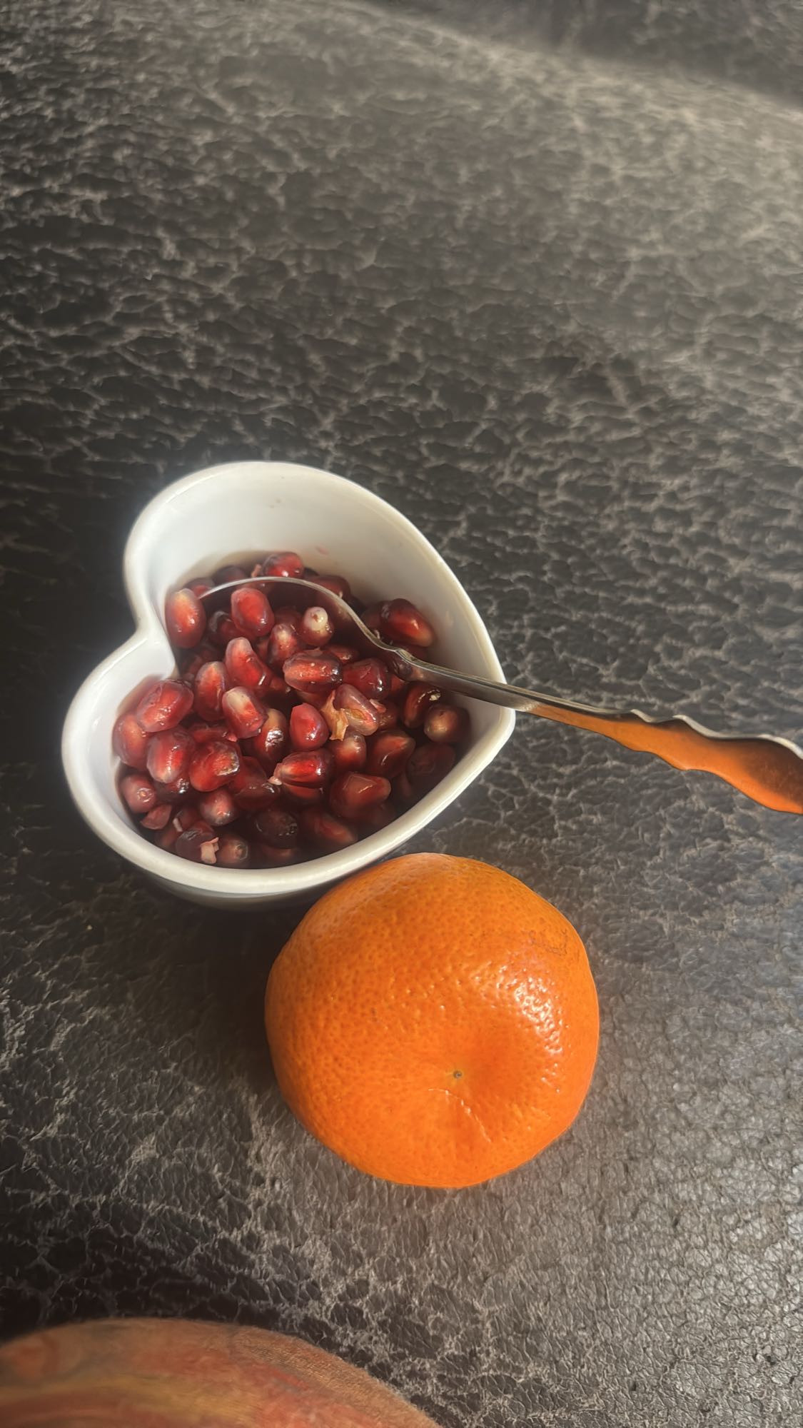 Granatäpple och clementin