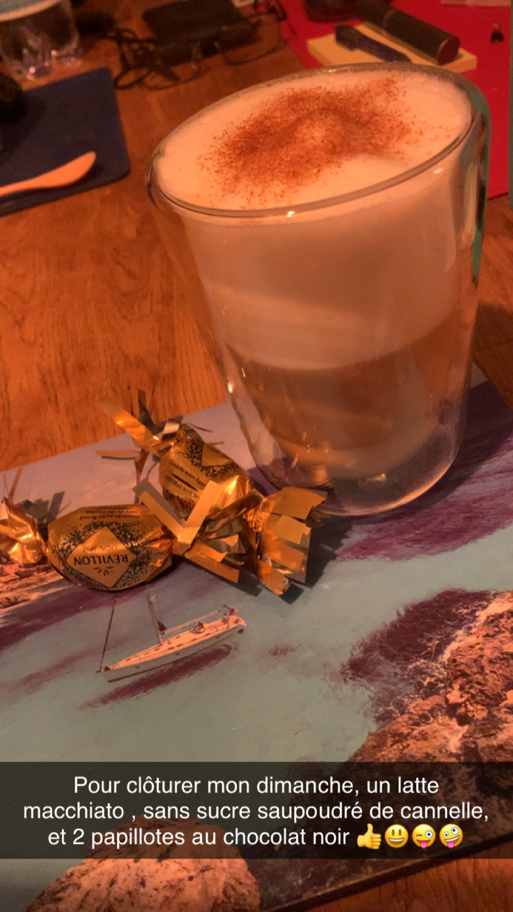 Latte macchiato et chocolats