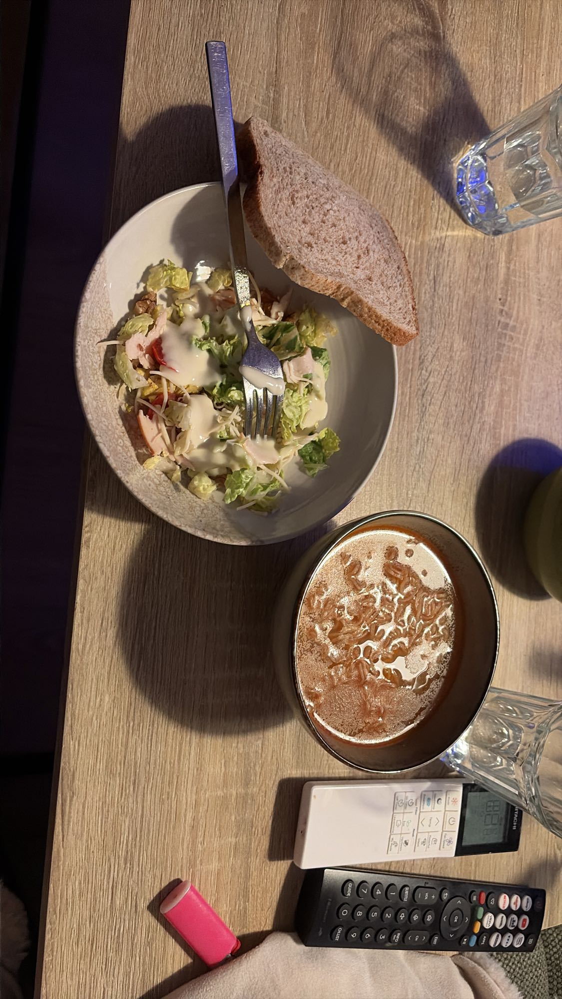 Soupe et salade mixte