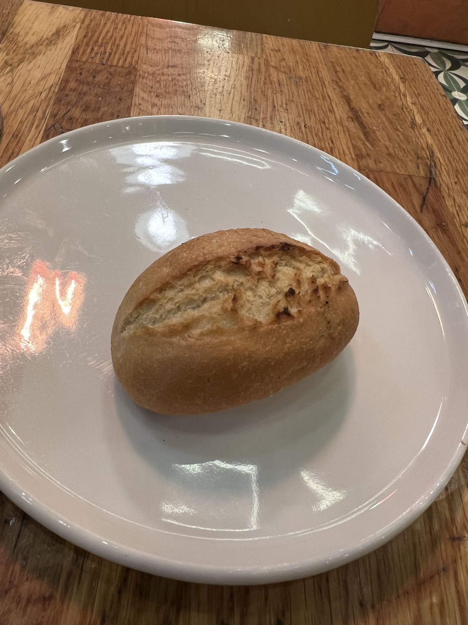 Small white bread rolls (2.5 pieces)