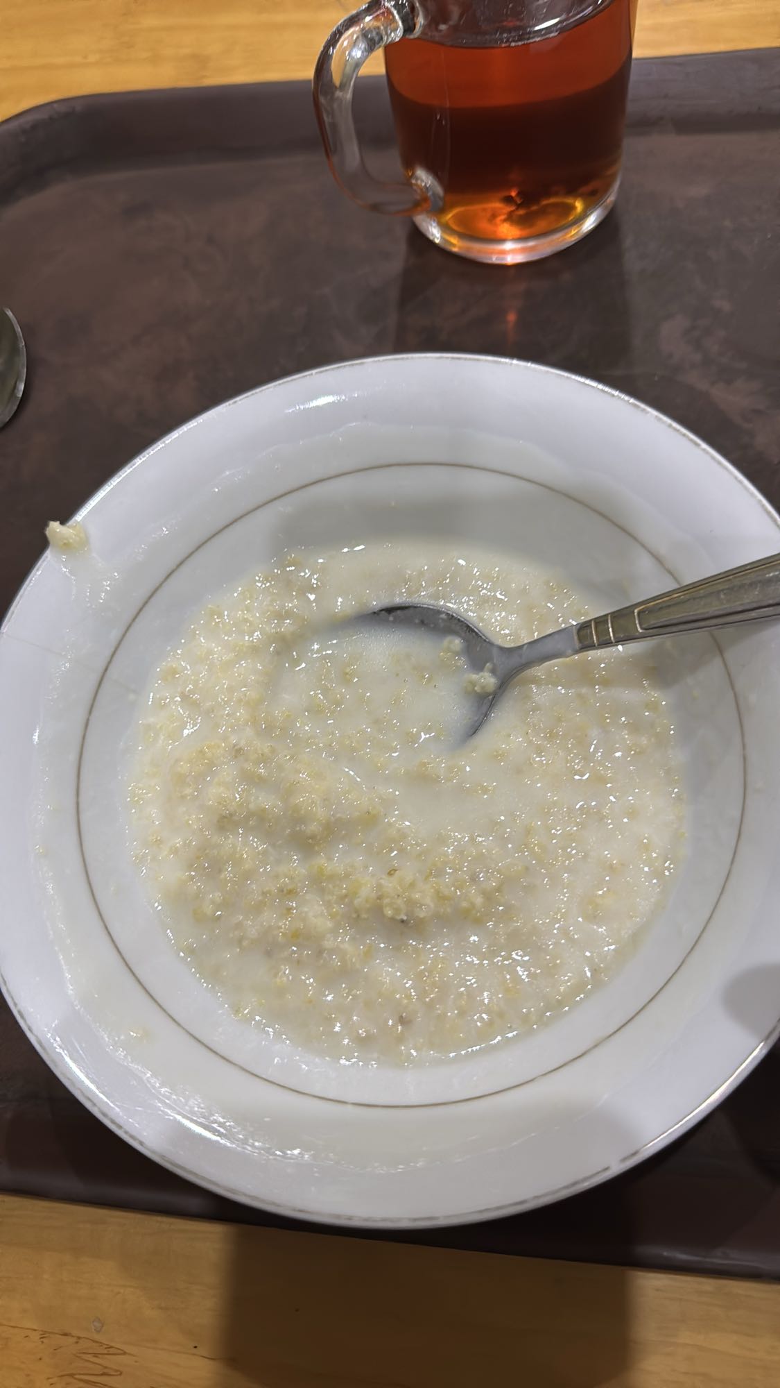 овсянка с молоком и чай