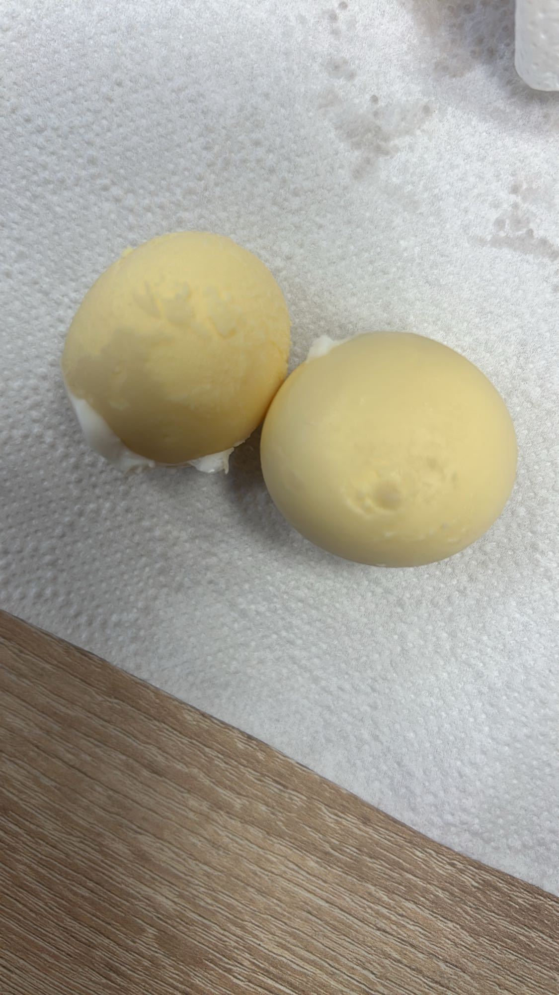 Gălbenușuri fierte