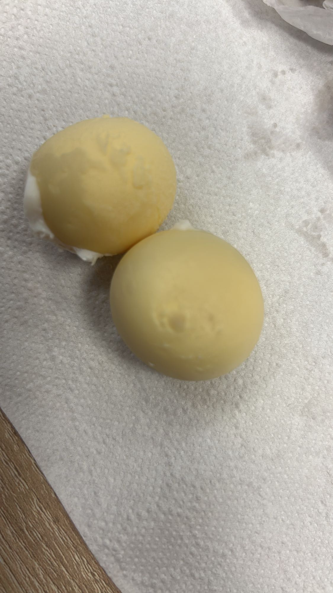 Gălbenușuri fierte