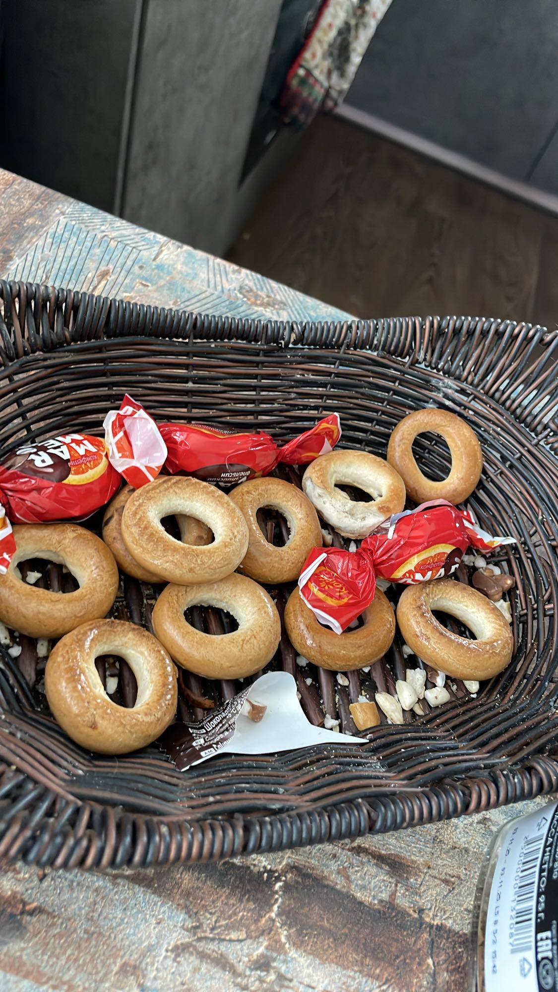 сушки и конфеты