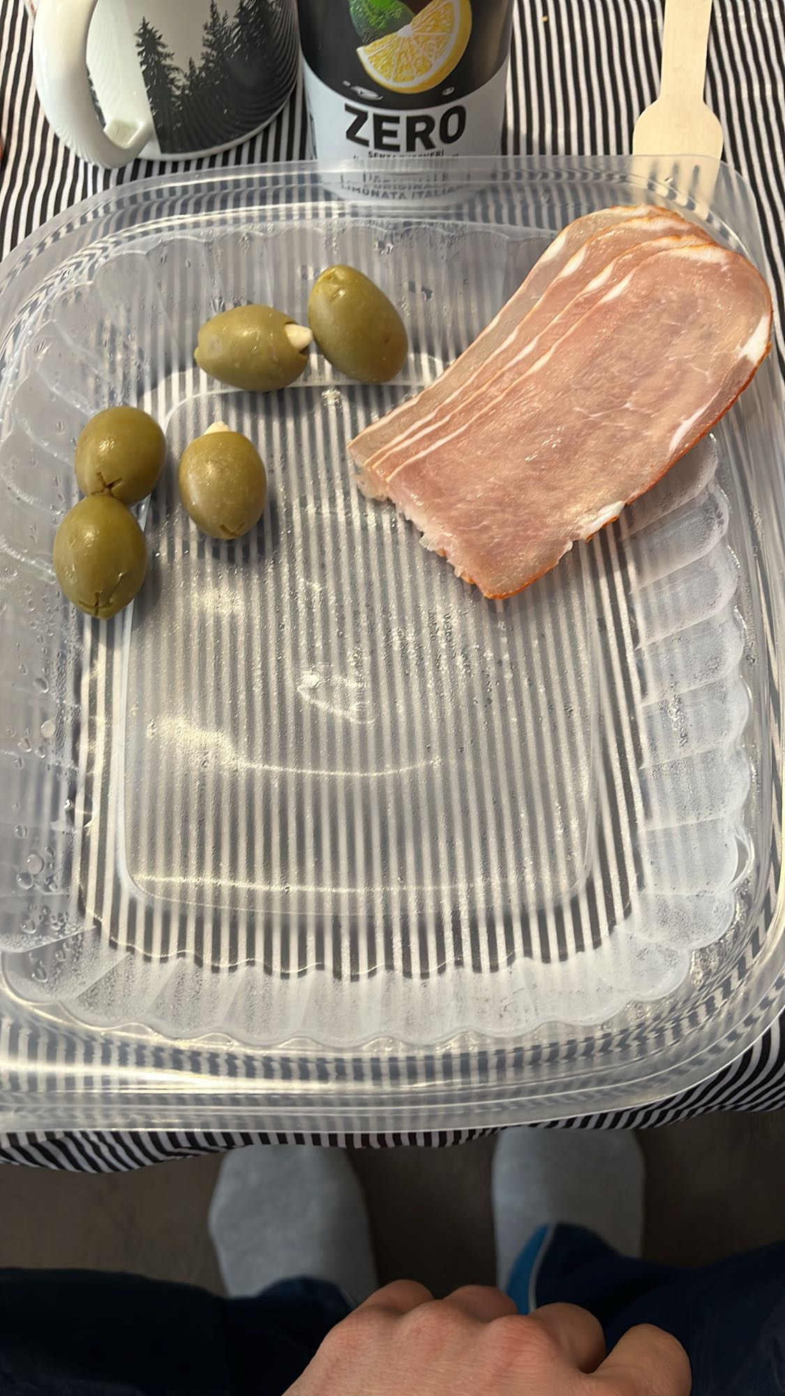 Шунка и маслини