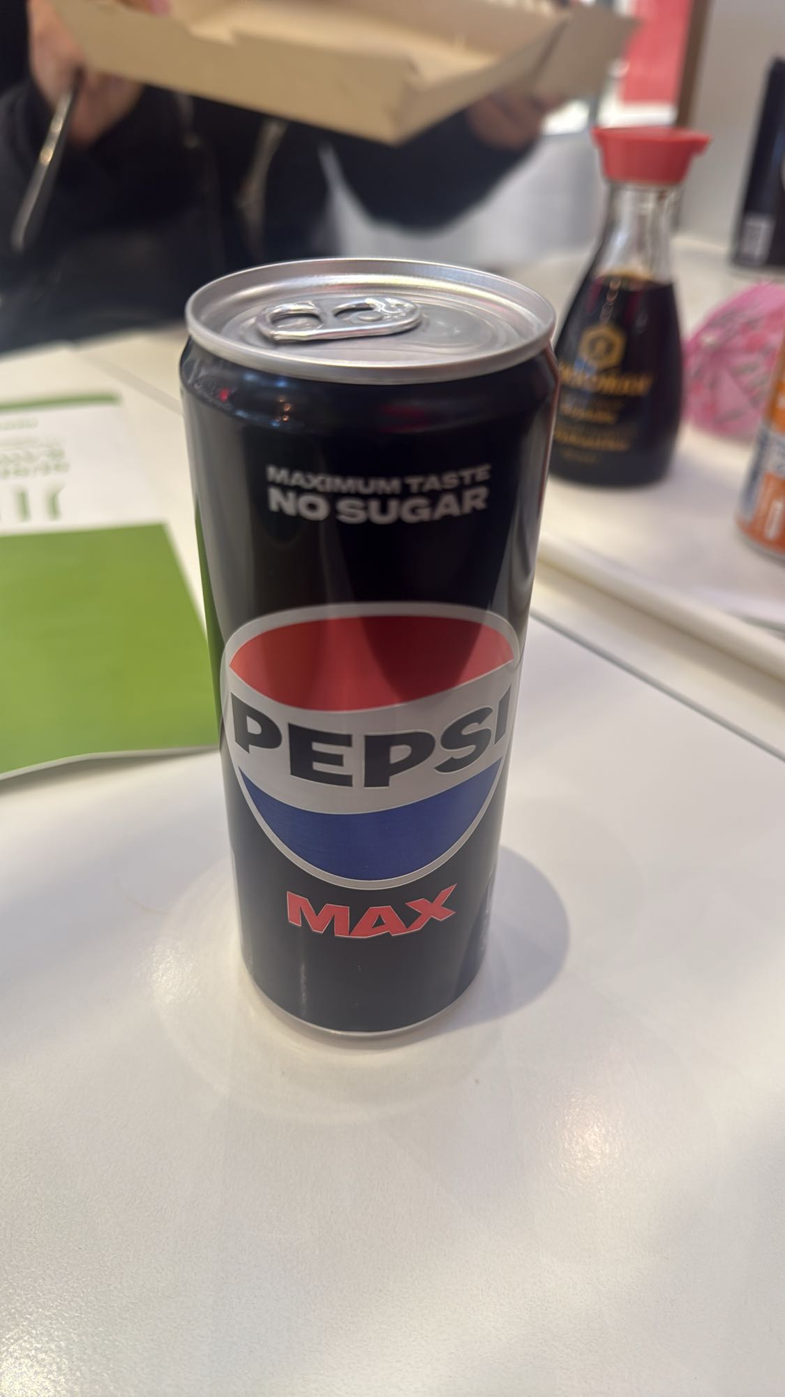 Pepsi Max burk