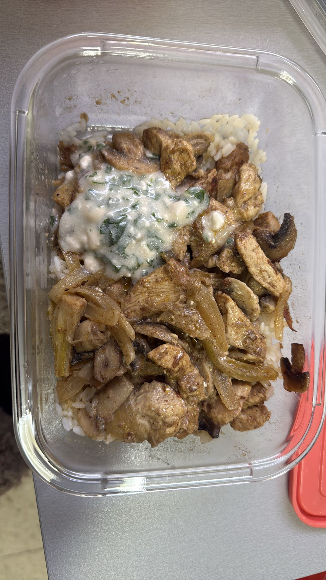 Chicken rice with sauce