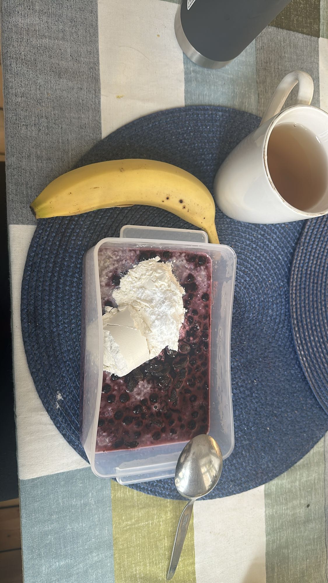 Havregrynsgröt med bär