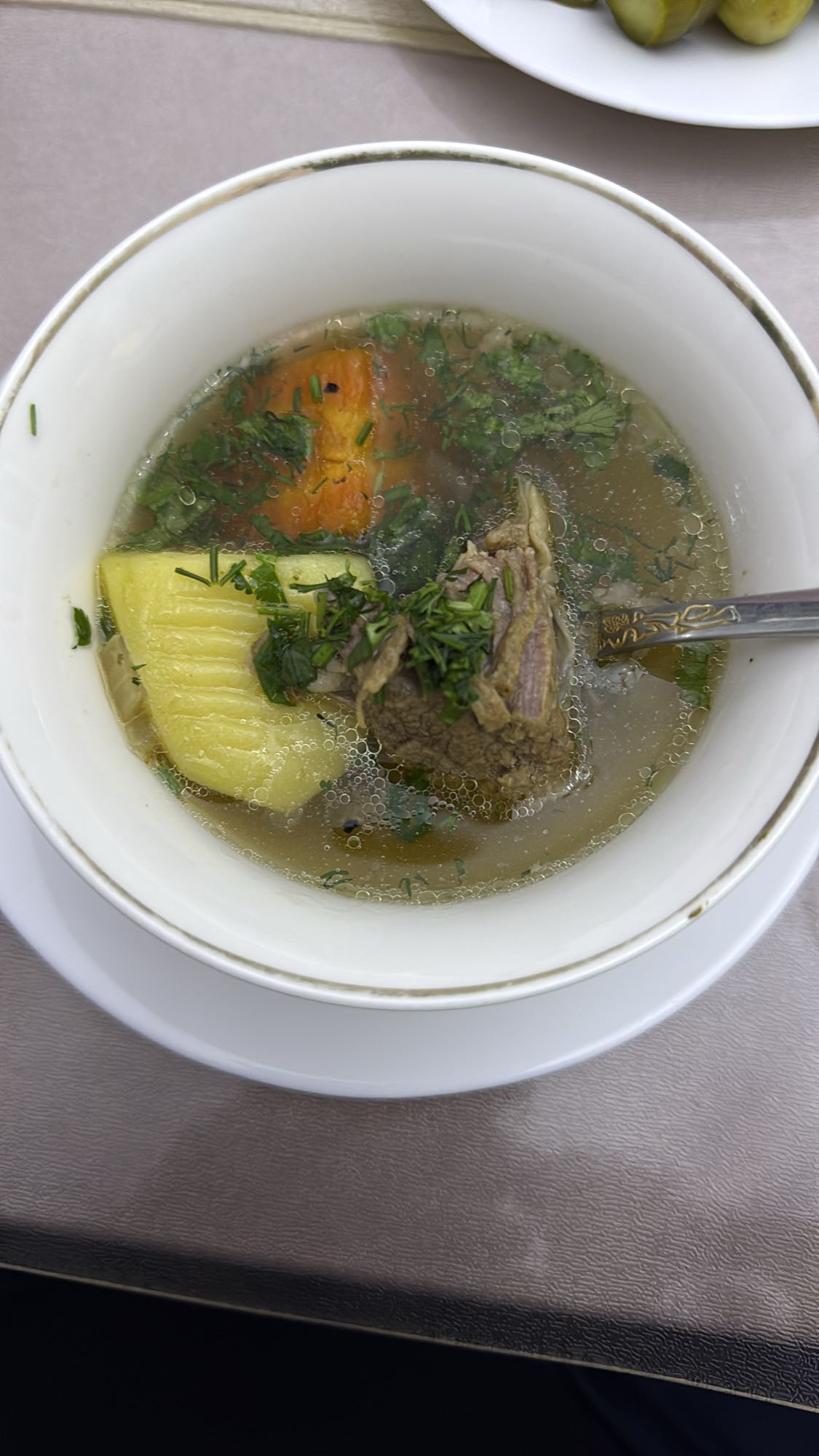 говяжий суп с овощами