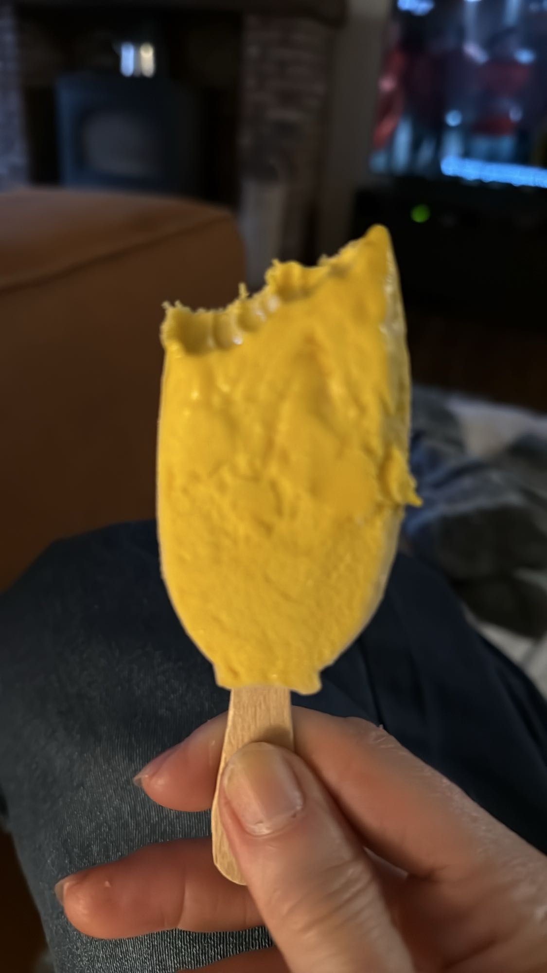 mango roomijs op stokje