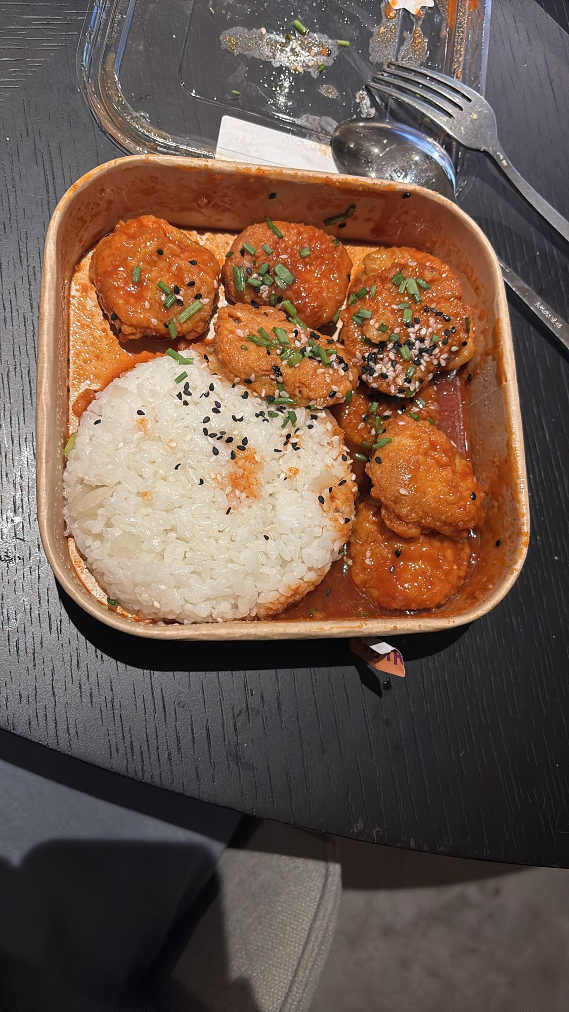 Boulettes épicées et riz