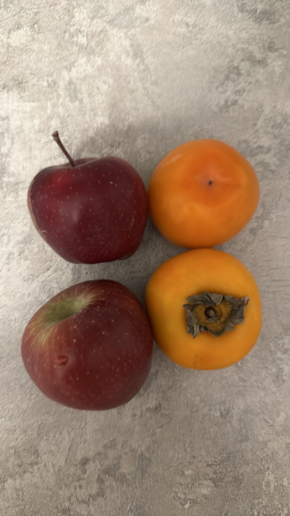 яблоки и хурма