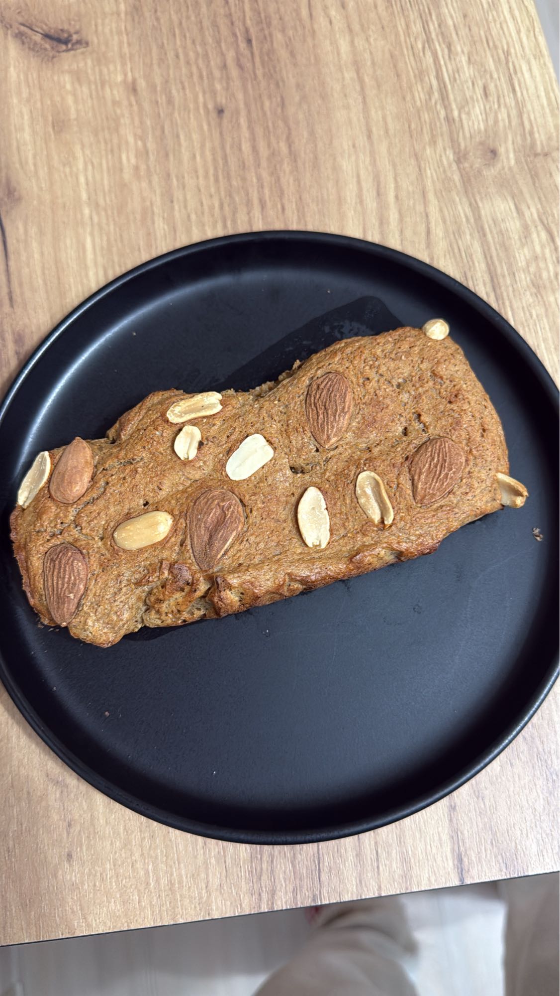 Chec cu migdale și arahide