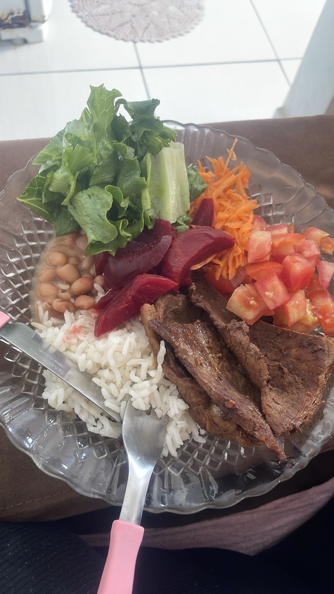 Prato com arroz e carne