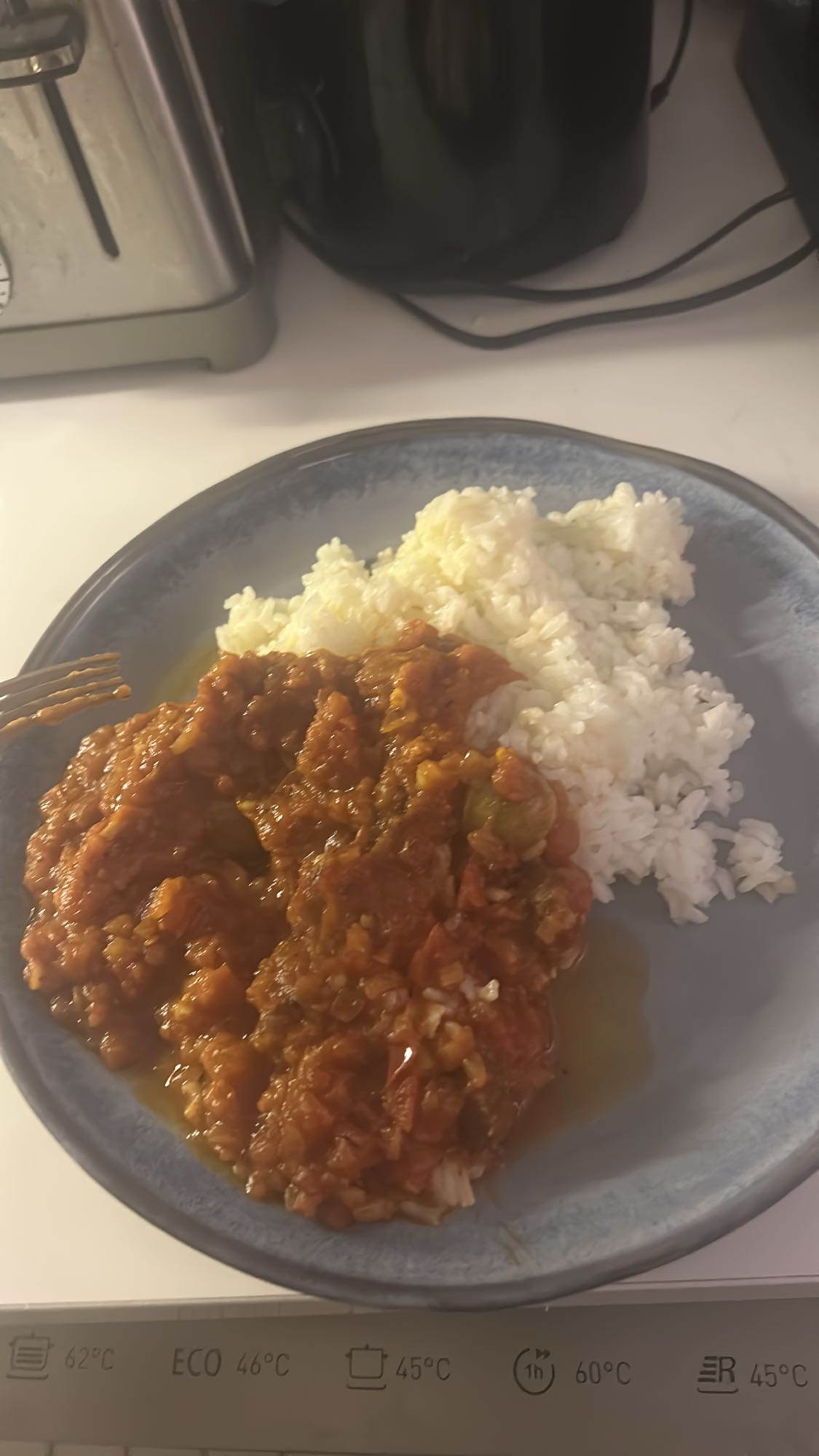 Riz avec sauce tomate