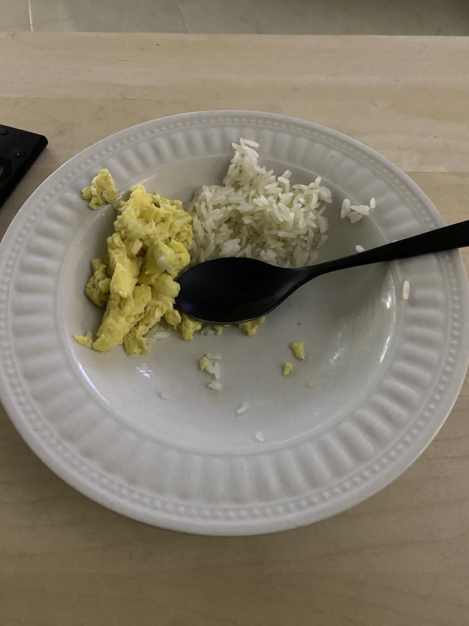 Arroz con huevo revuelto