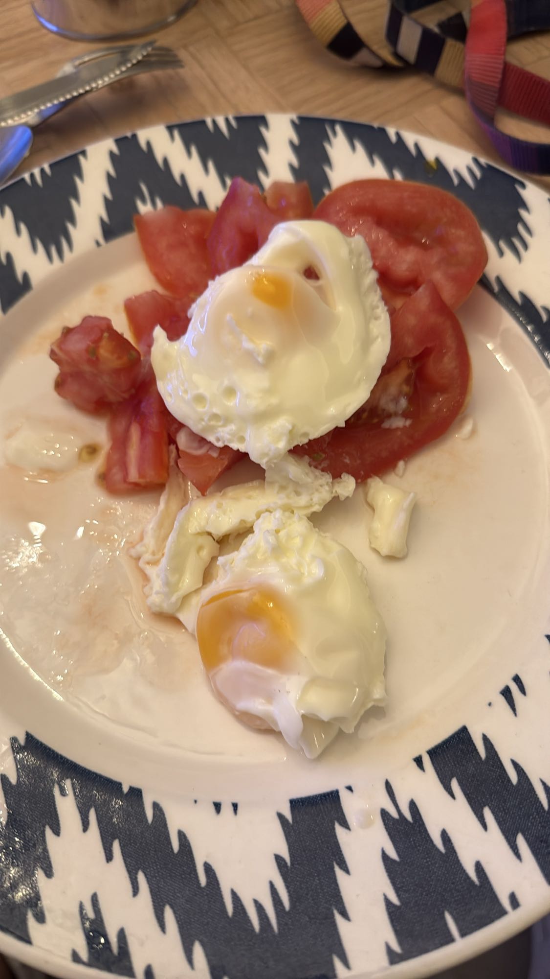 Huevos con tomate